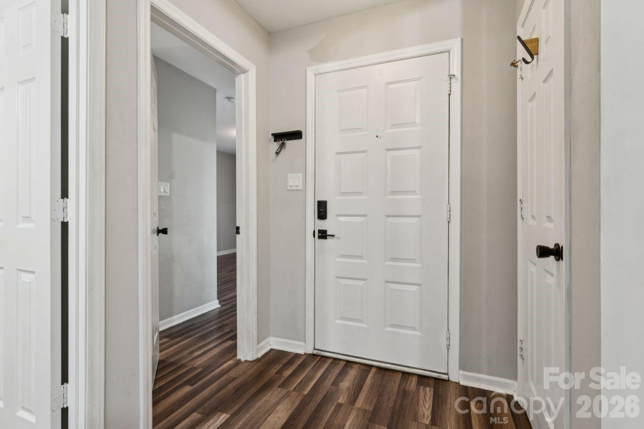 11128 Sevilla Court Property Photo 3
