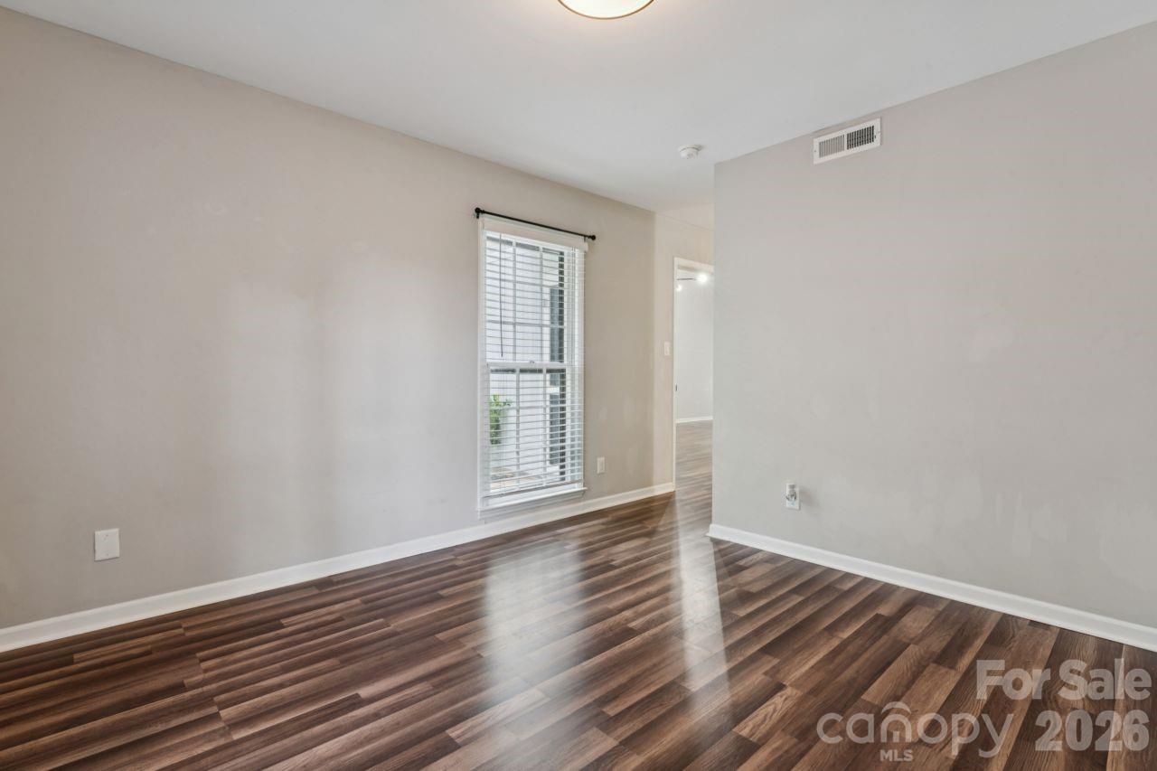 11128 Sevilla Court Property Photo 9