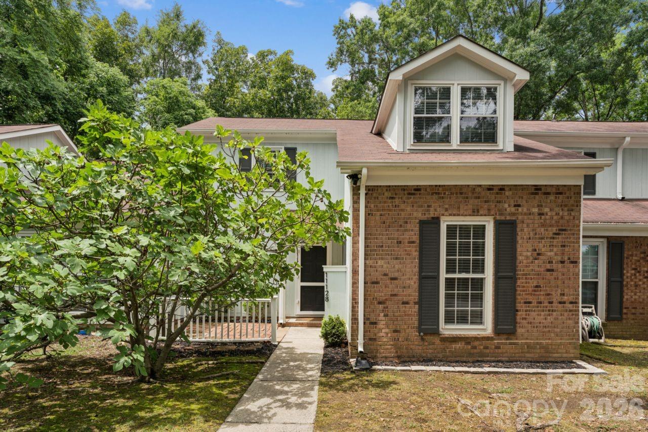 11128 Sevilla Court Property Photo 17