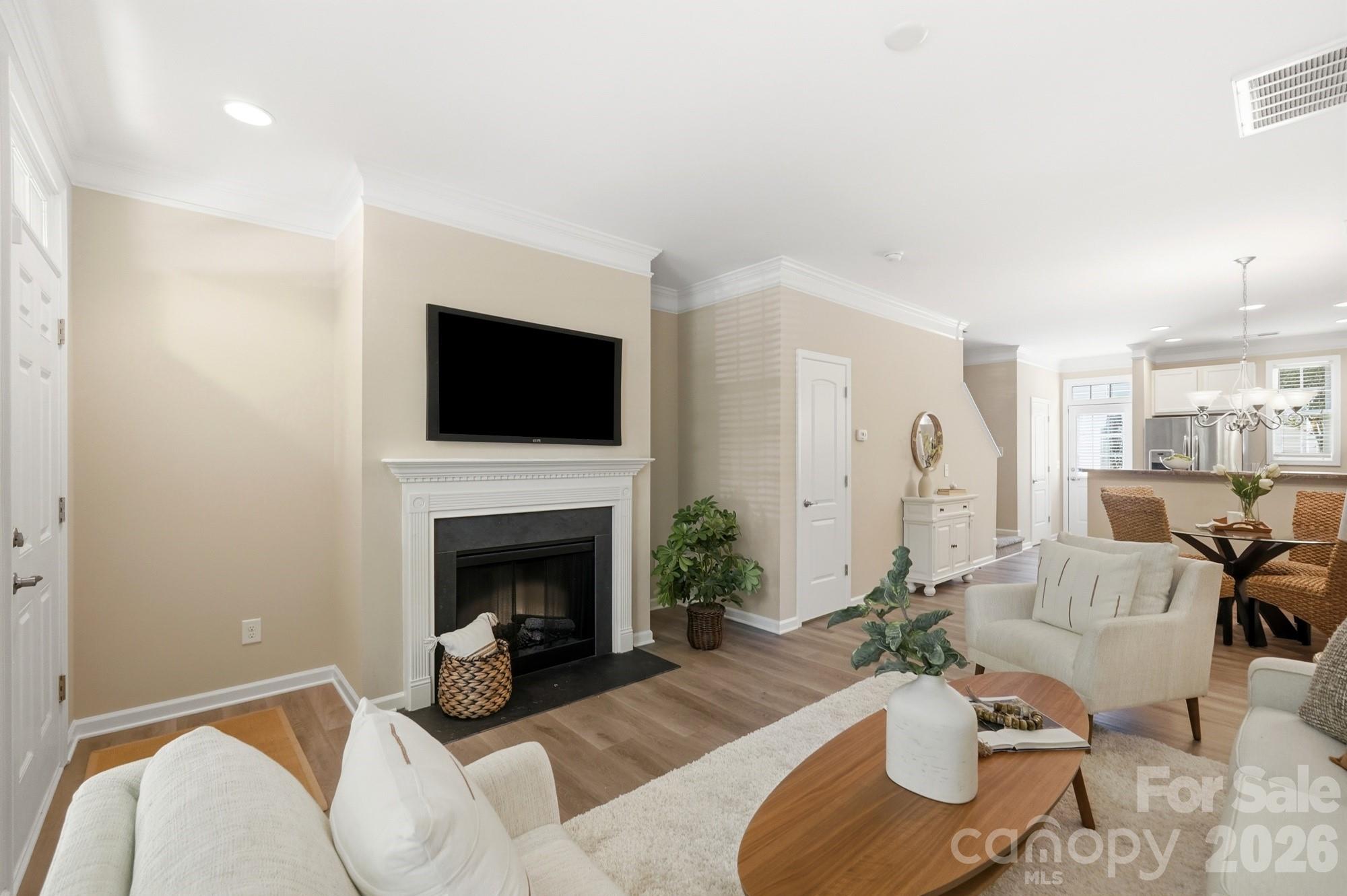 11209 Cedar Walk Lane Property Photo 8