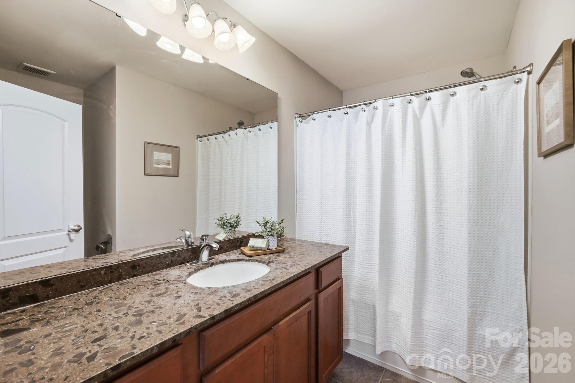 11209 Cedar Walk Lane Property Photo 28