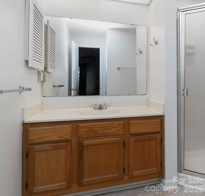 2536 Stradbrook Drive B Property Photo 12