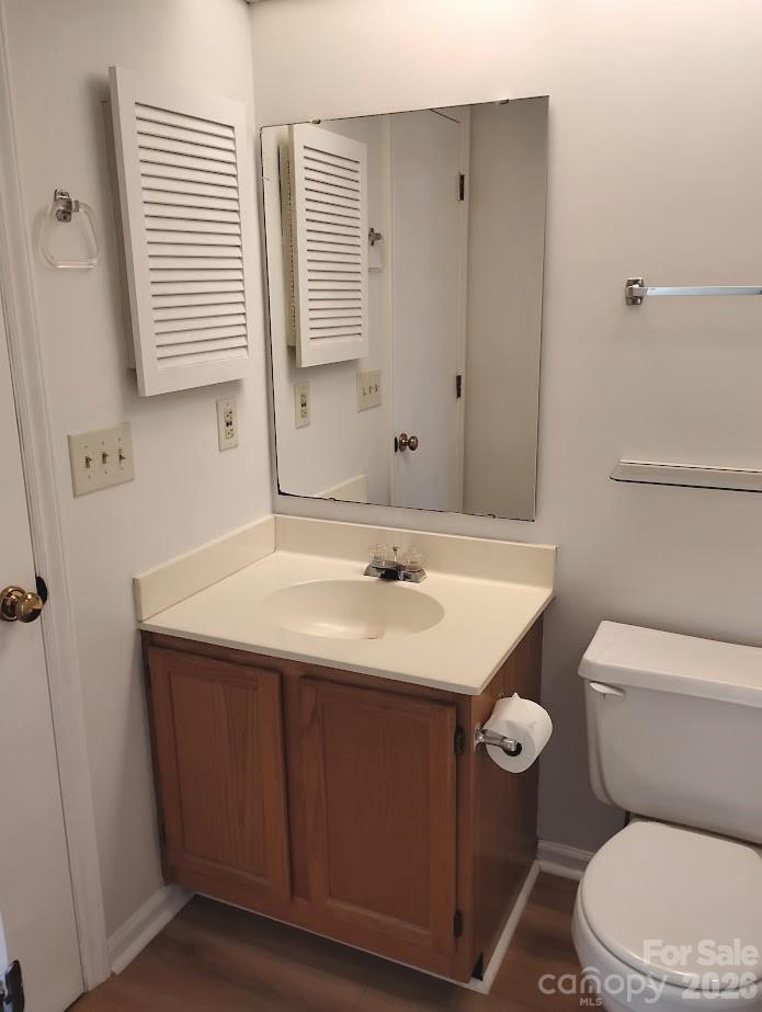 2536 Stradbrook Drive B Property Photo 17