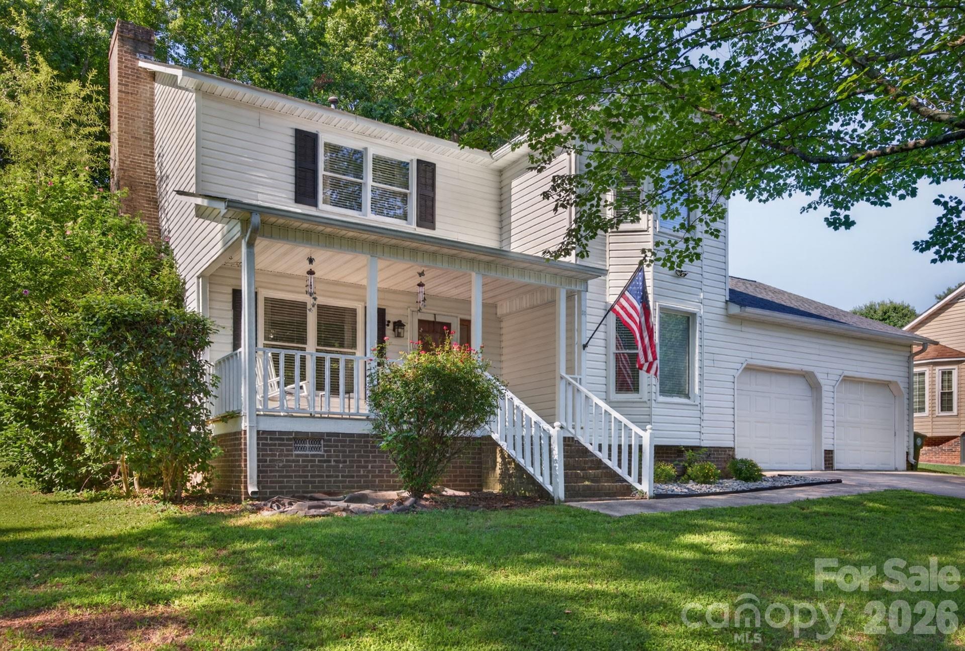 102 Carabelle Circle Property Photo 1