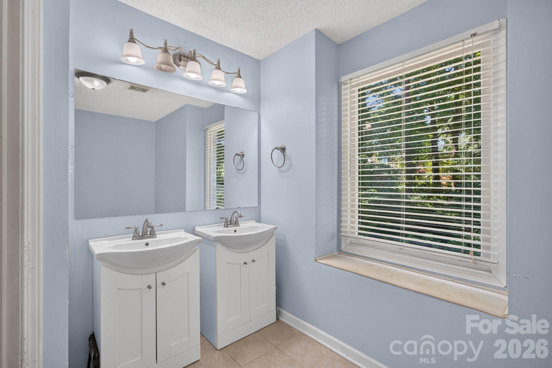 102 Carabelle Circle Property Photo 10