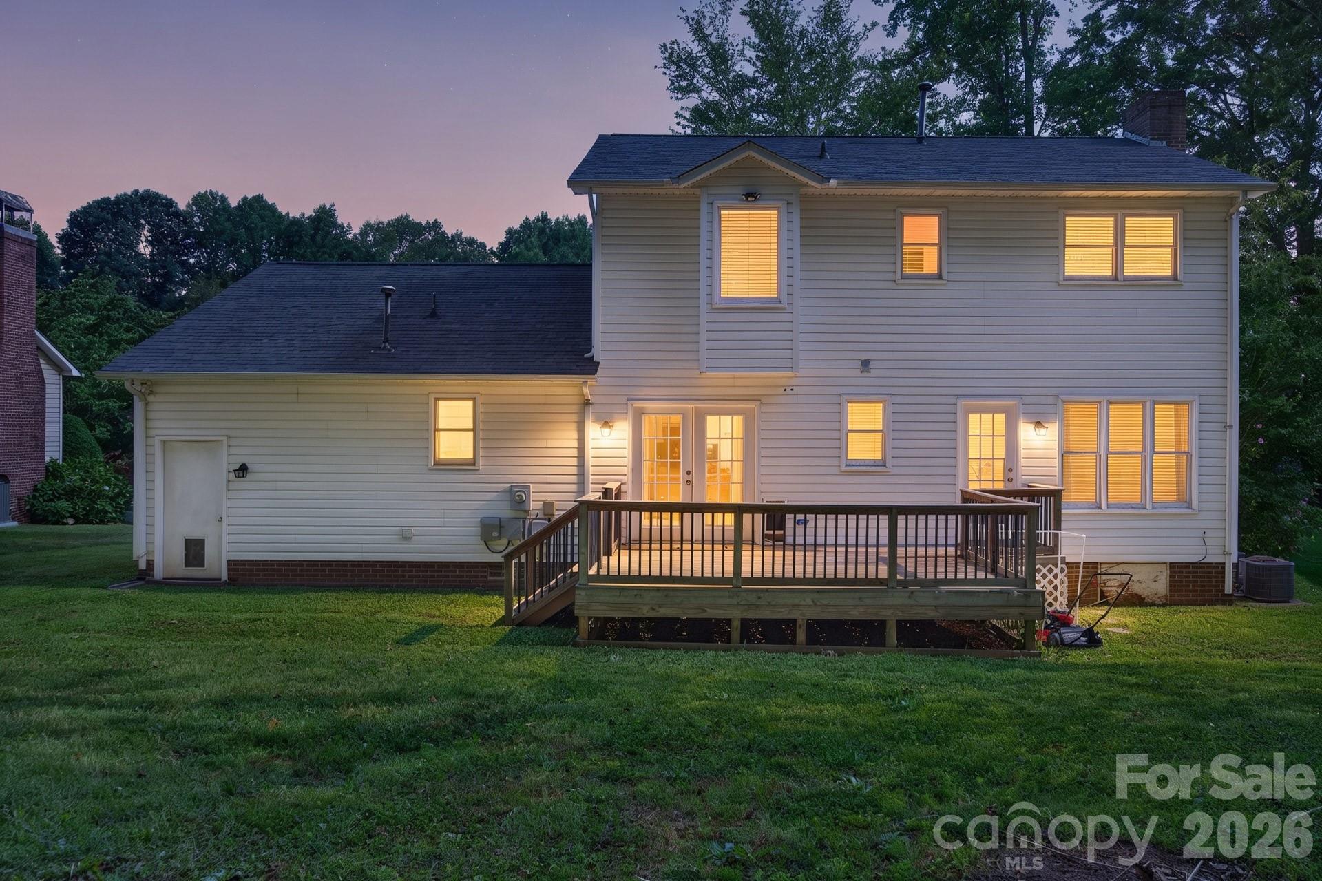 102 Carabelle Circle Property Photo 18