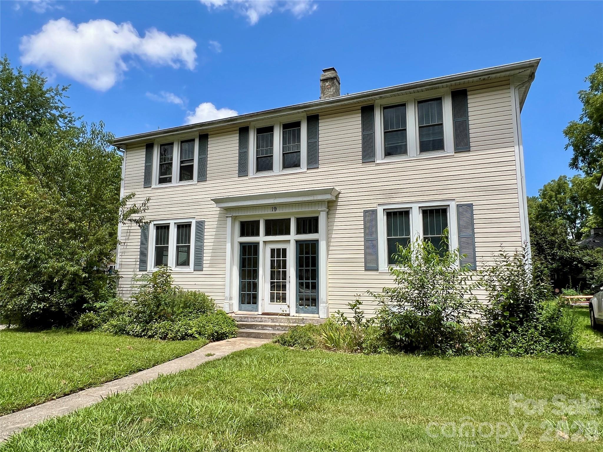 19 Saluda Street Property Photo 1