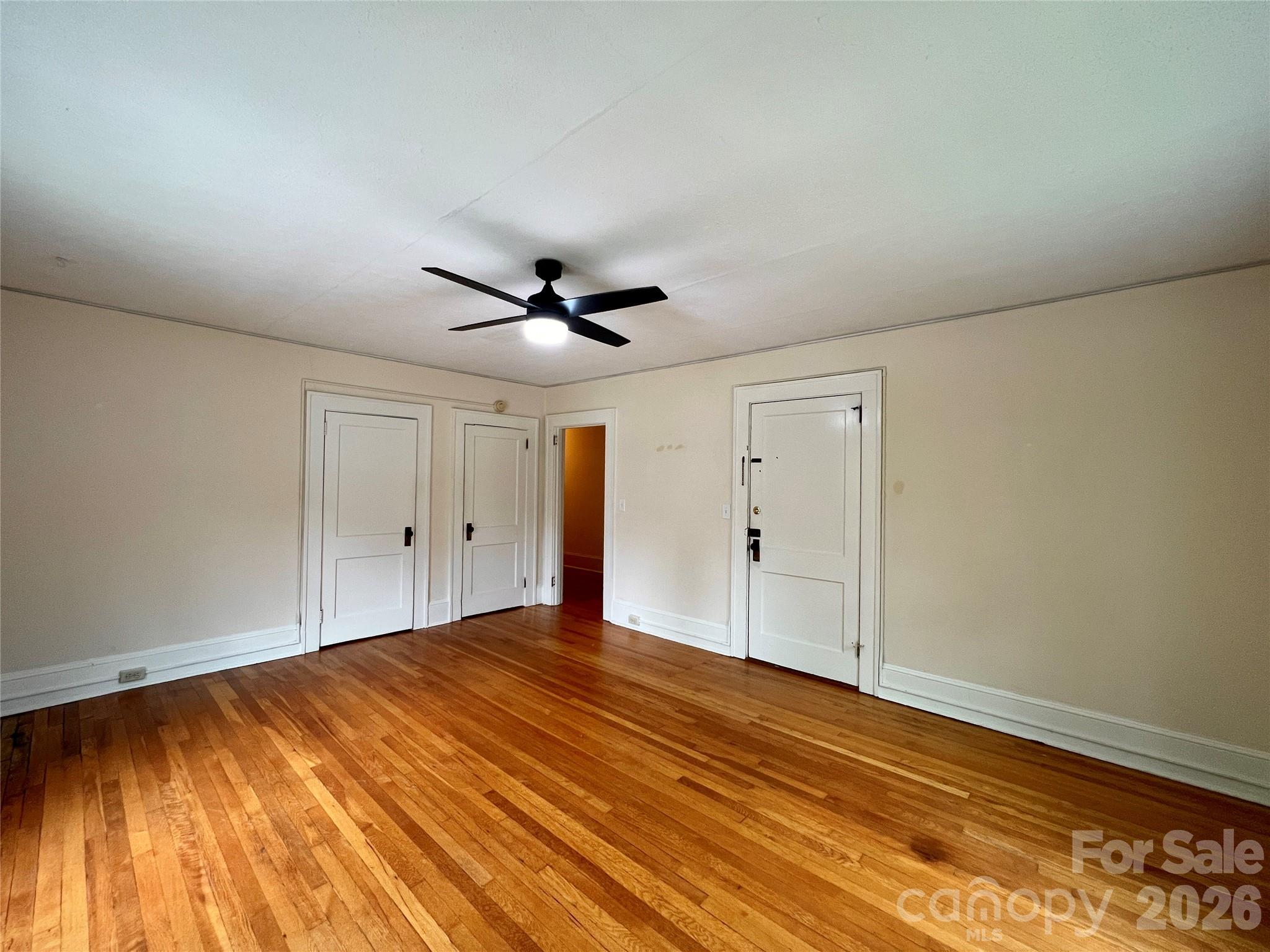 19 Saluda Street Property Photo 4