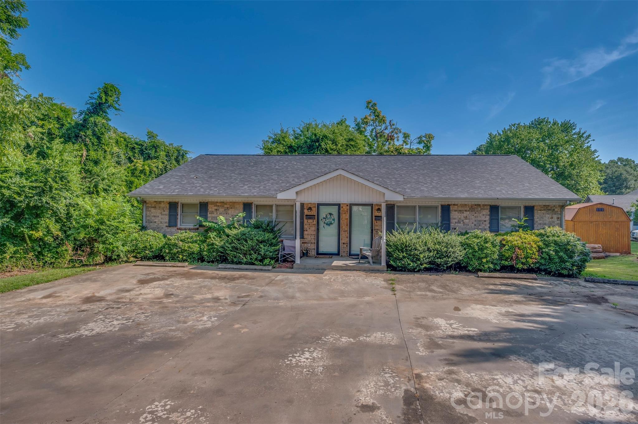 143 Big Springs Avenue Property Photo 1