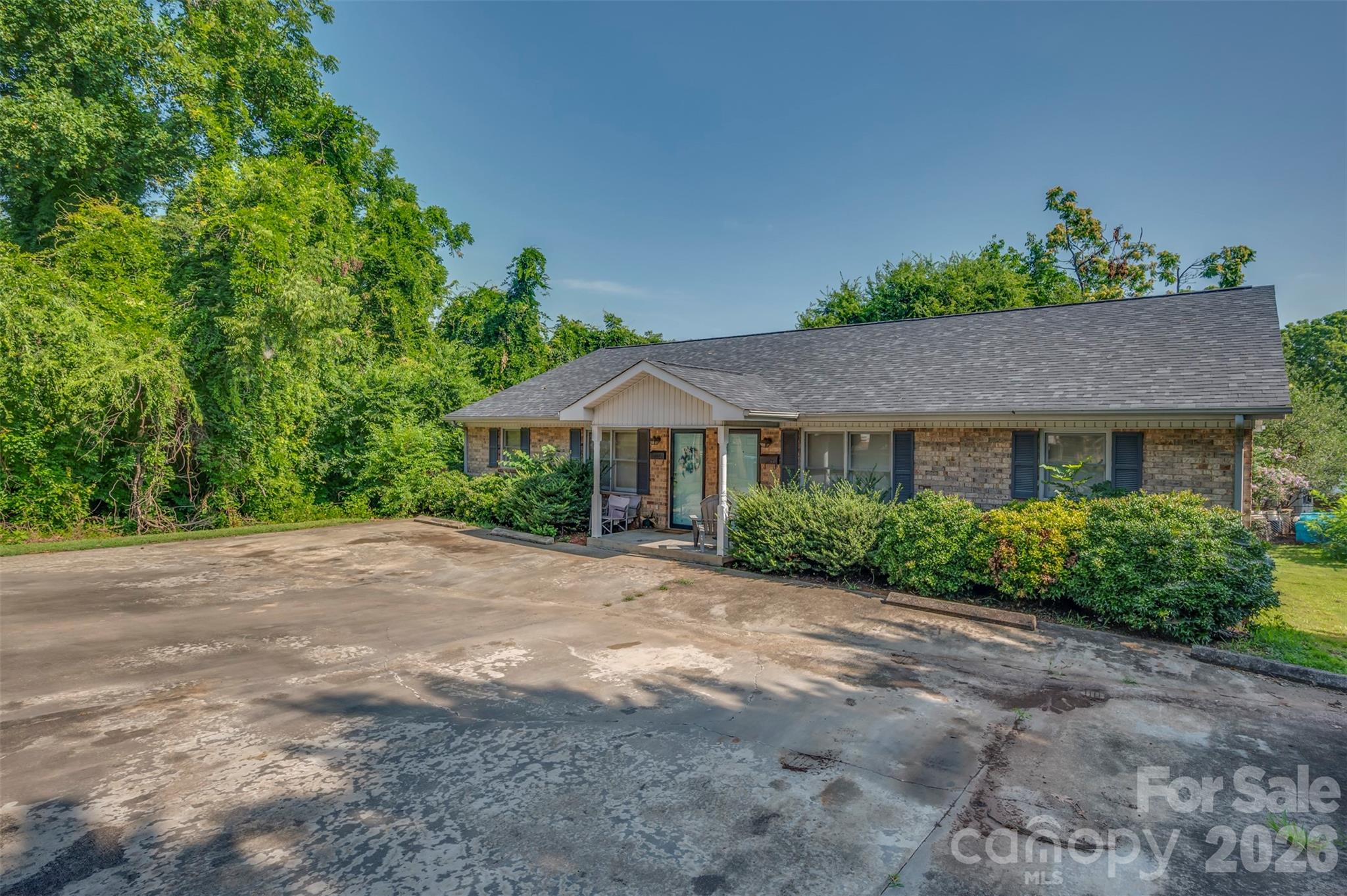143 Big Springs Avenue Property Photo 26