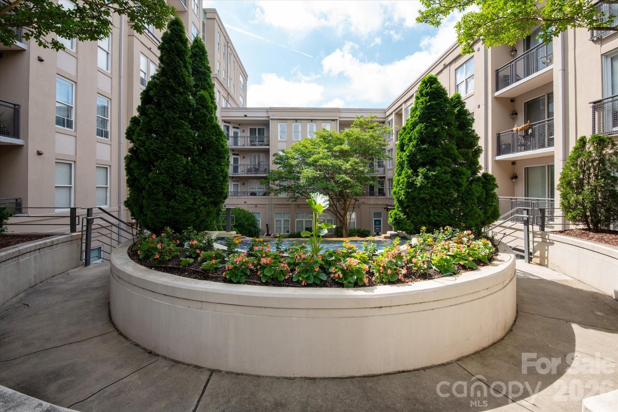 1315 East Boulevard 407 Property Photo 10
