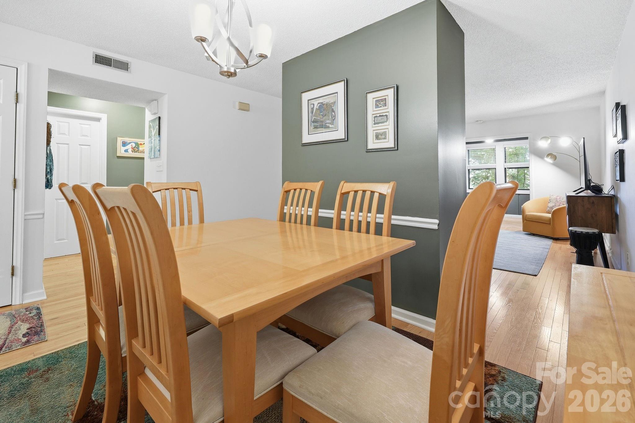 1503 Abbey Circle Property Photo 10