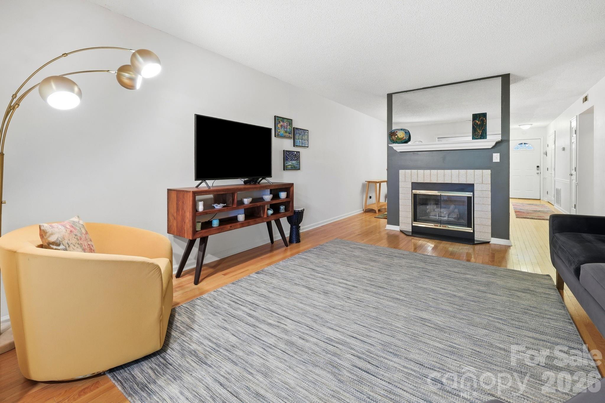 1503 Abbey Circle Property Photo 14