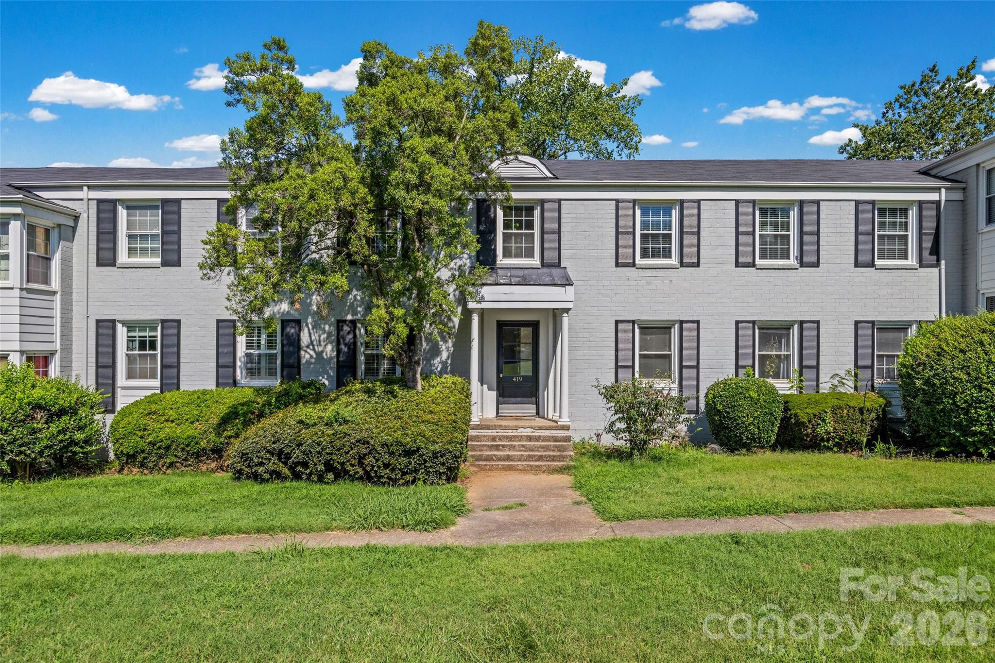 419 Wakefield Drive D Property Photo 1