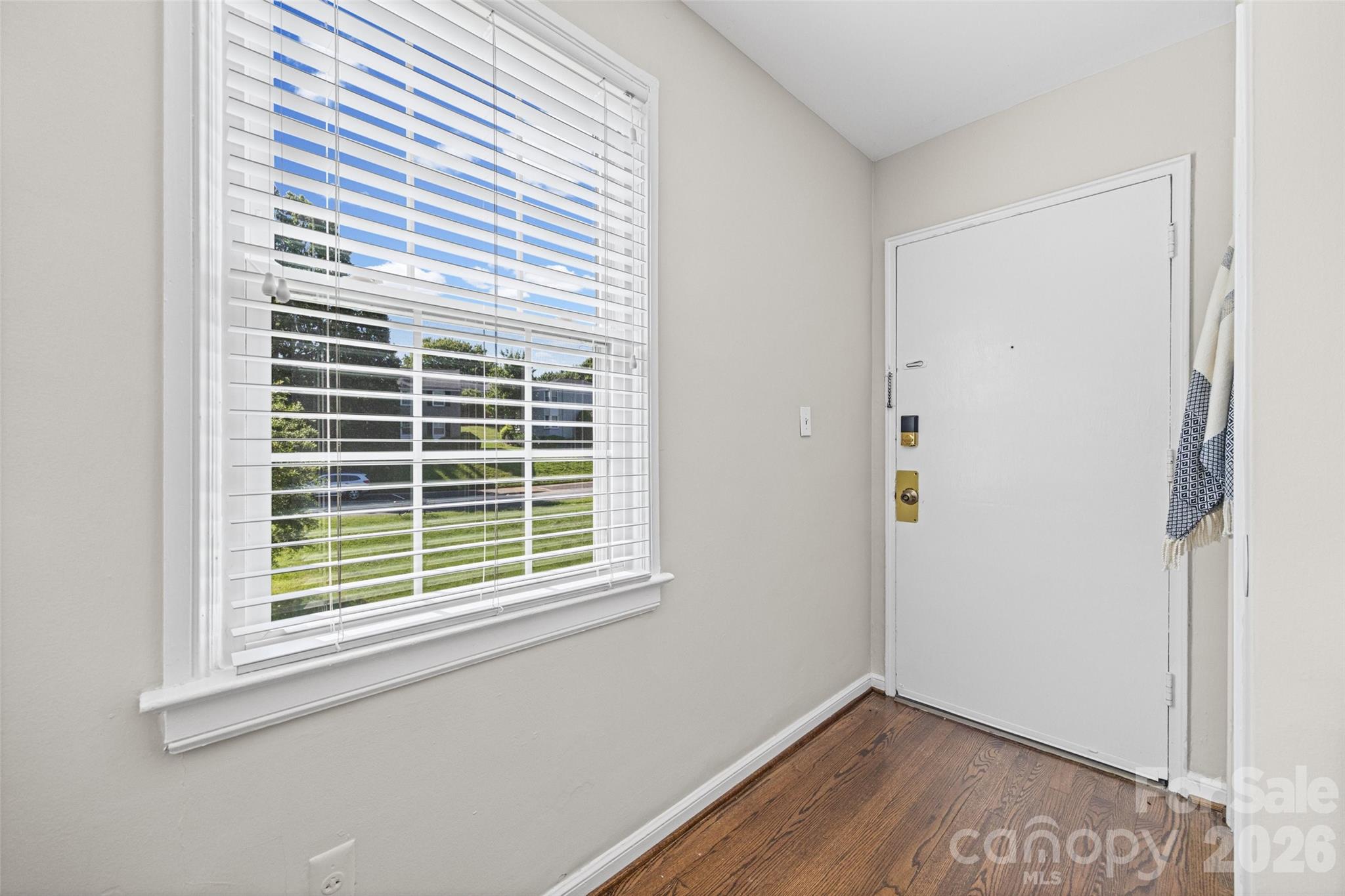 419 Wakefield Drive D Property Photo 3