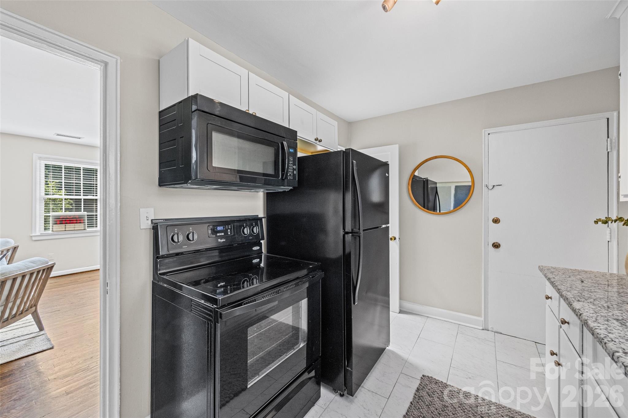 419 Wakefield Drive D Property Photo 10