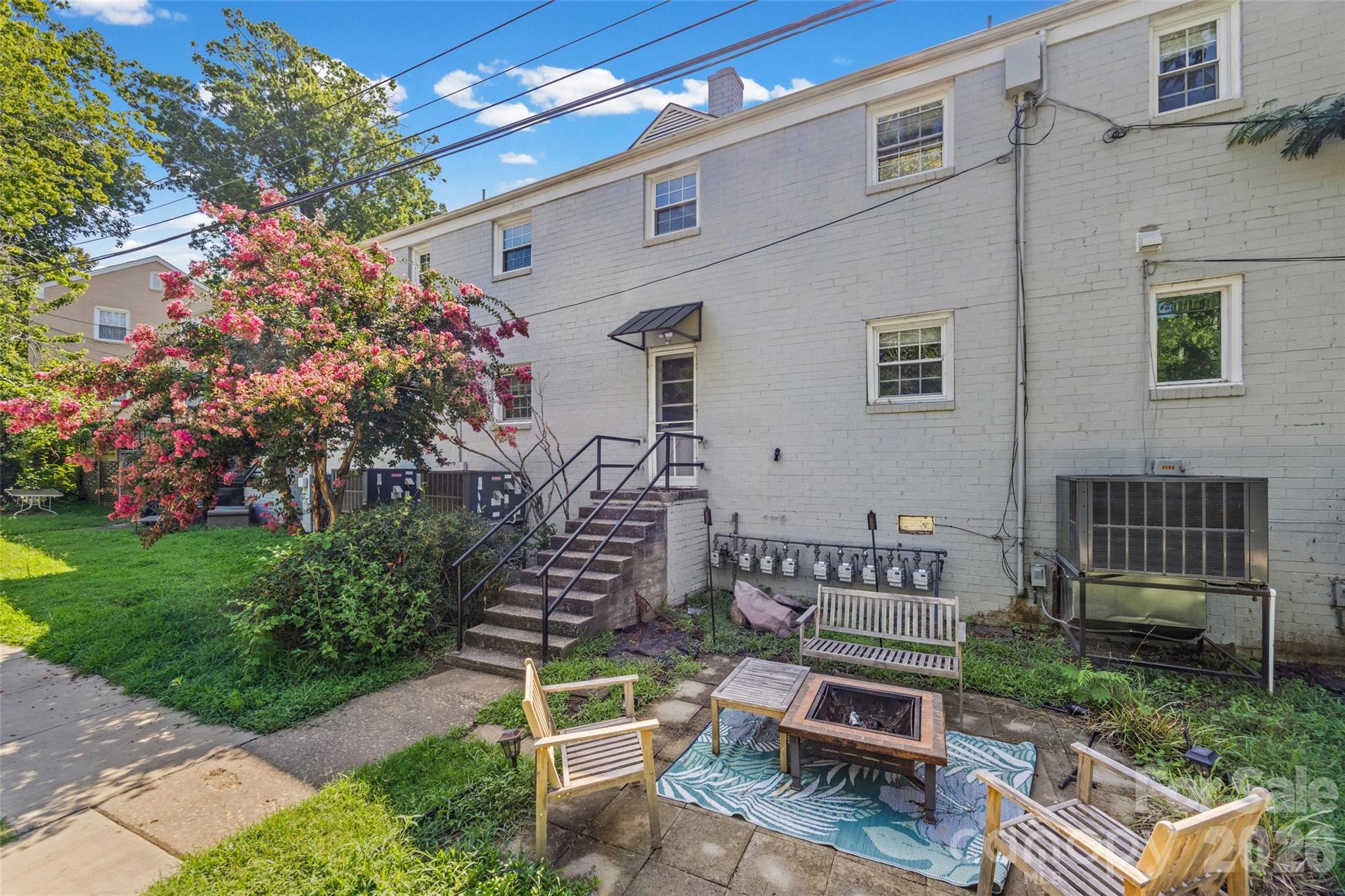 419 Wakefield Drive D Property Photo 21