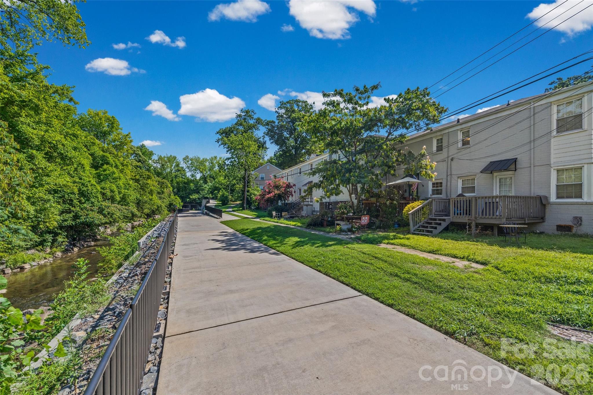 419 Wakefield Drive D Property Photo 24