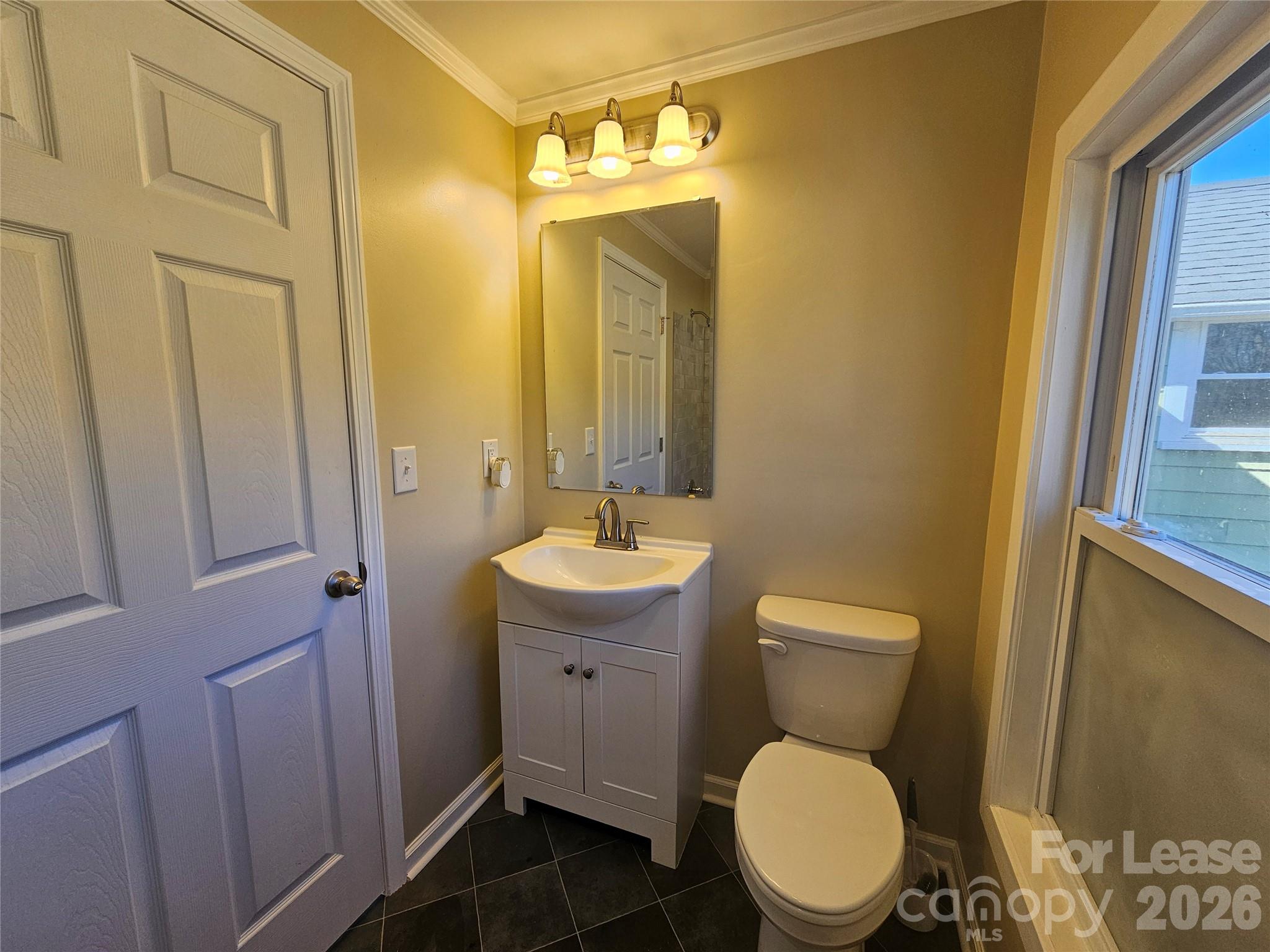 208 W Main Street Property Photo 12