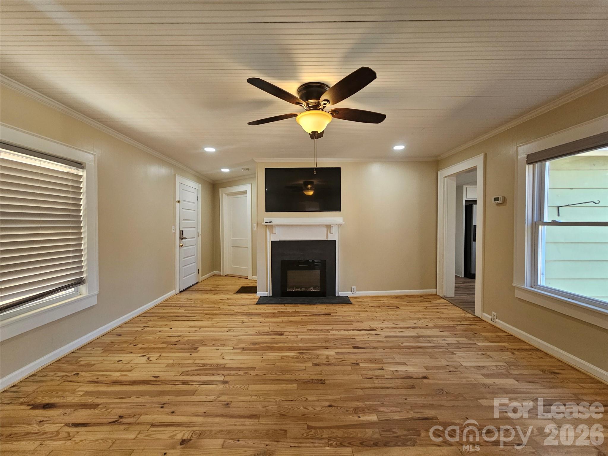 208 W Main Street Property Photo 15
