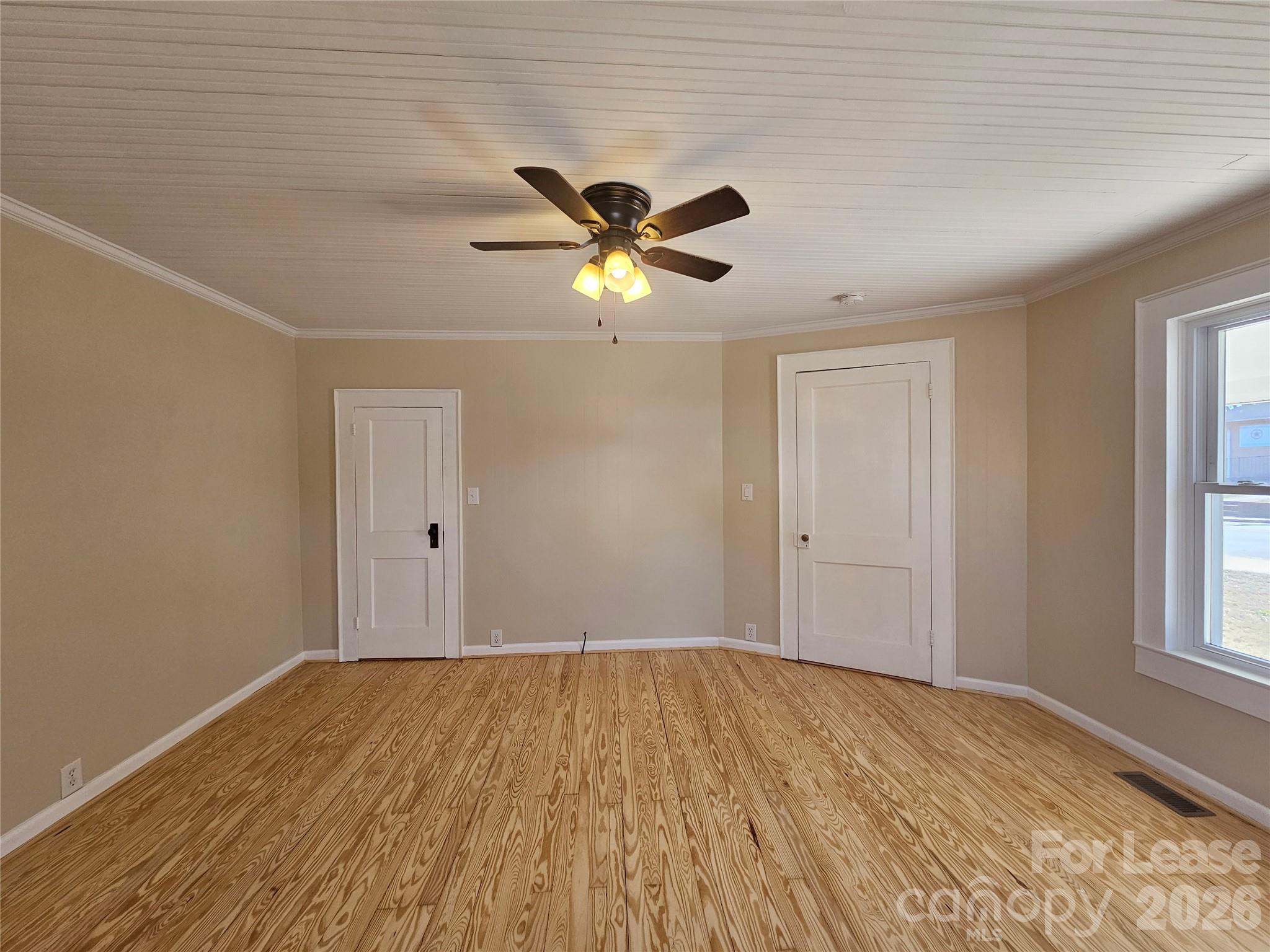 208 W Main Street Property Photo 16