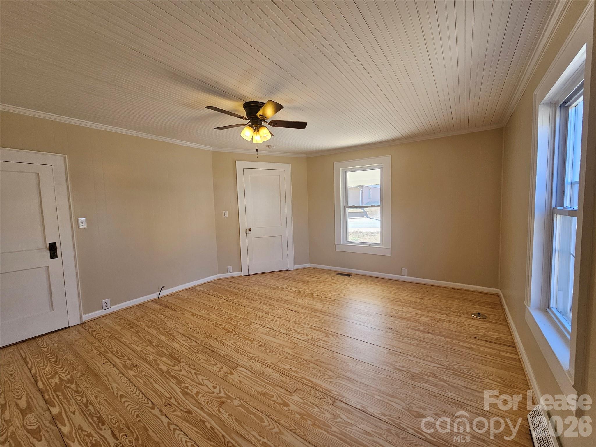 208 W Main Street Property Photo 17