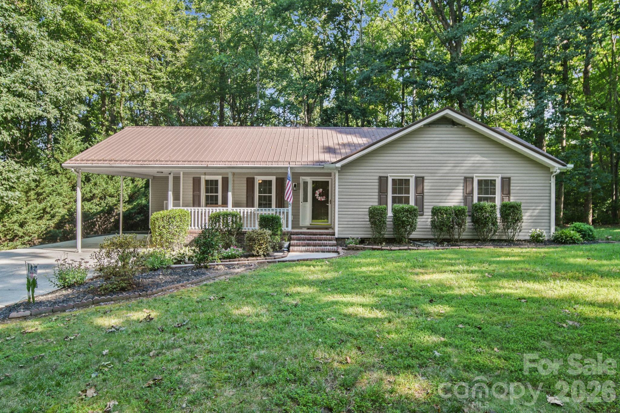 1895 Barnhardt Road Property Photo 1