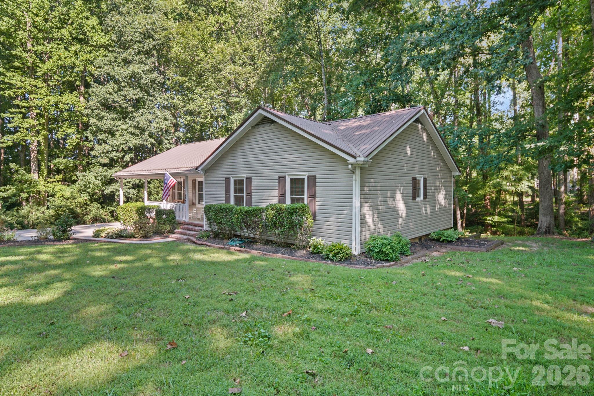 1895 Barnhardt Road Property Photo 3