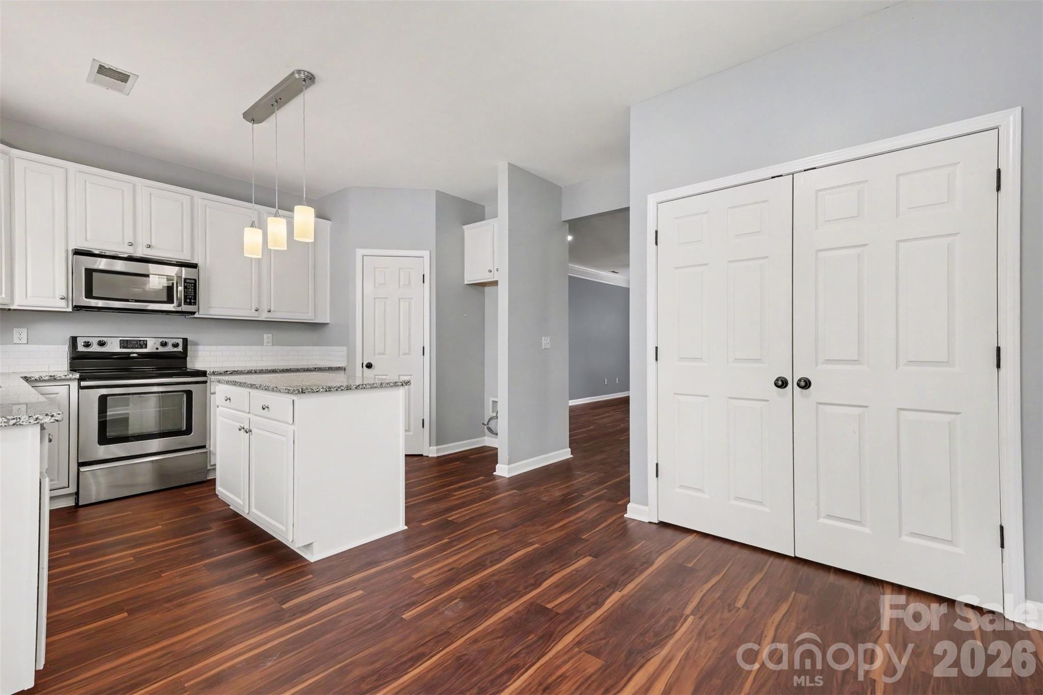 308 Langhorne Drive Property Photo 9