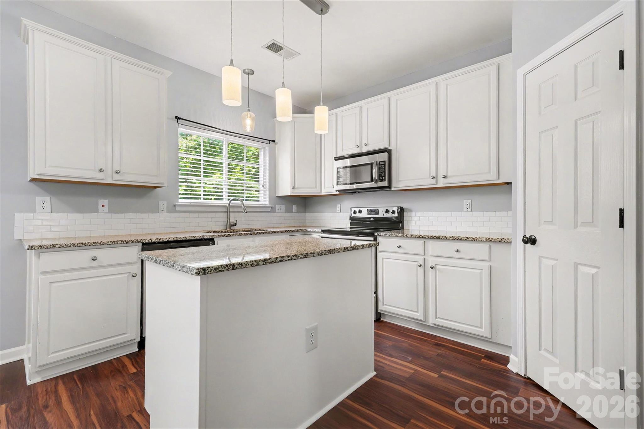 308 Langhorne Drive Property Photo 10