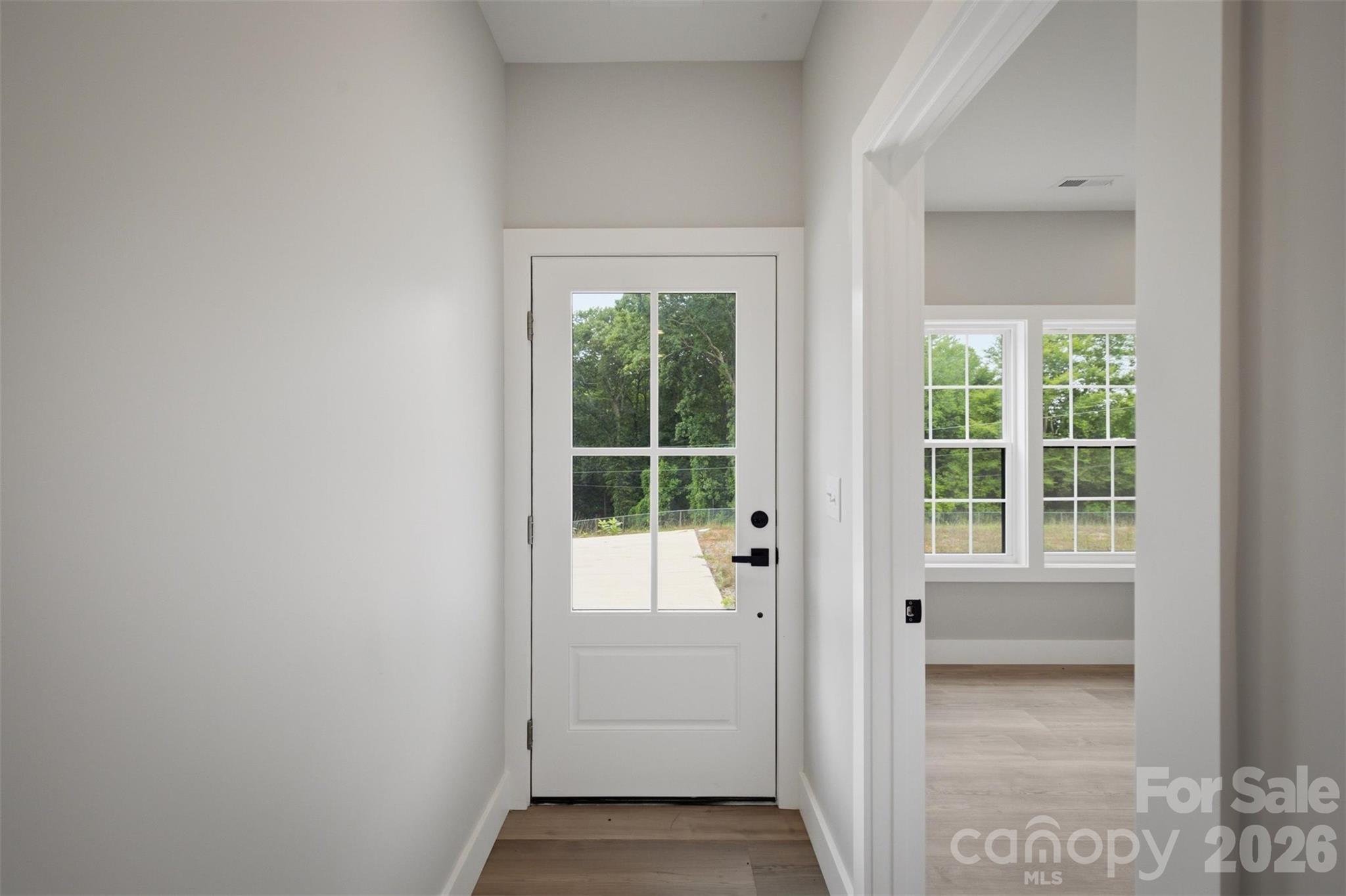 921 Overlook Drive Property Photo 6