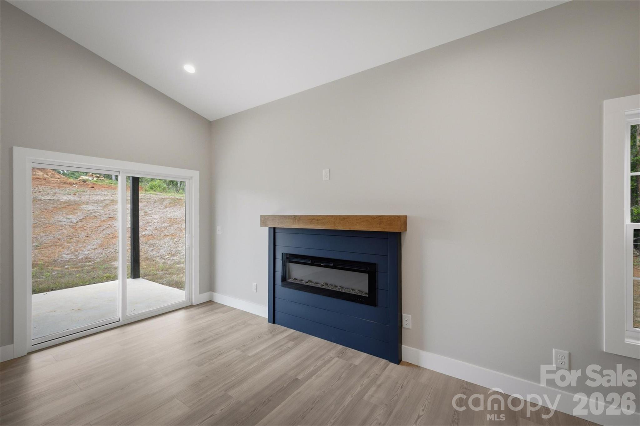 921 Overlook Drive Property Photo 11
