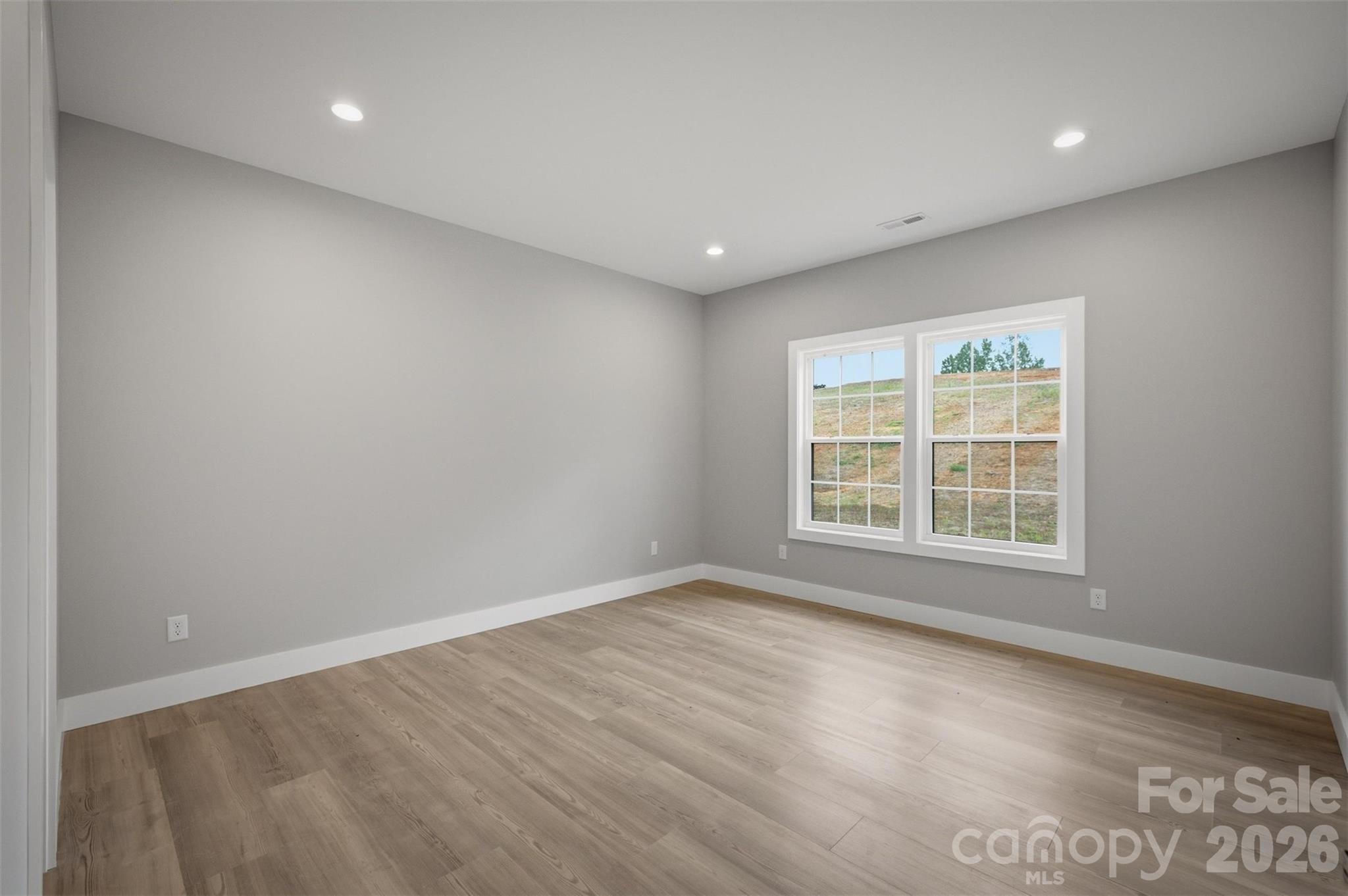 921 Overlook Drive Property Photo 13