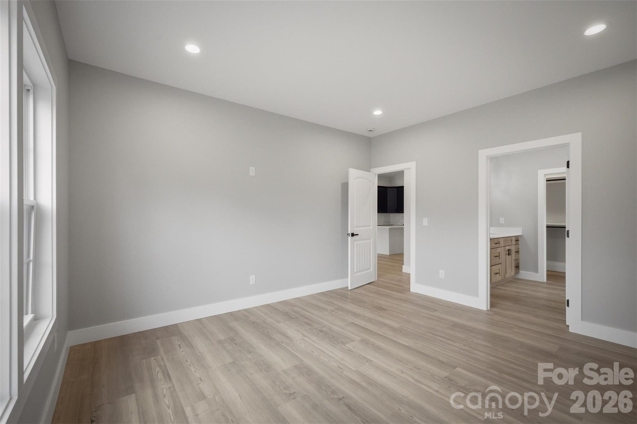 921 Overlook Drive Property Photo 14