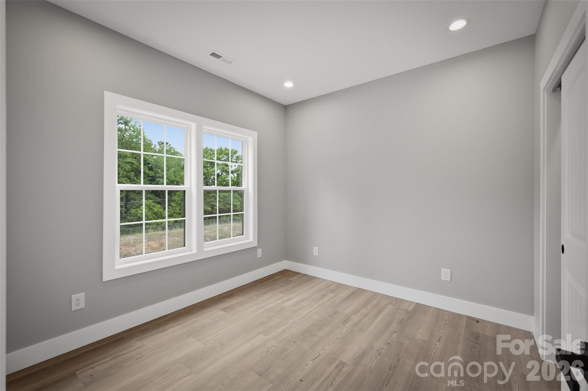 921 Overlook Drive Property Photo 19