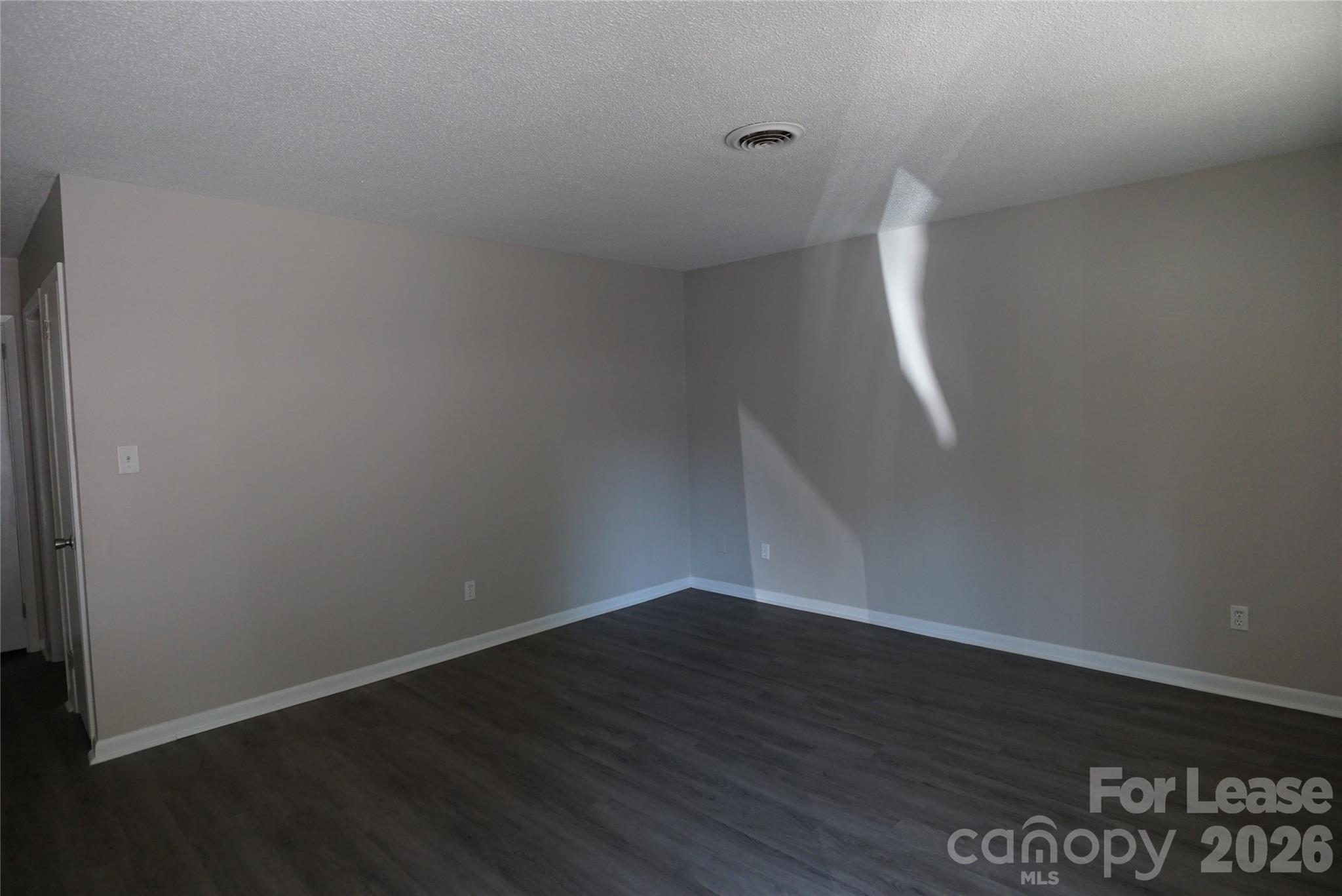 620 3rd Street Property Photo 2