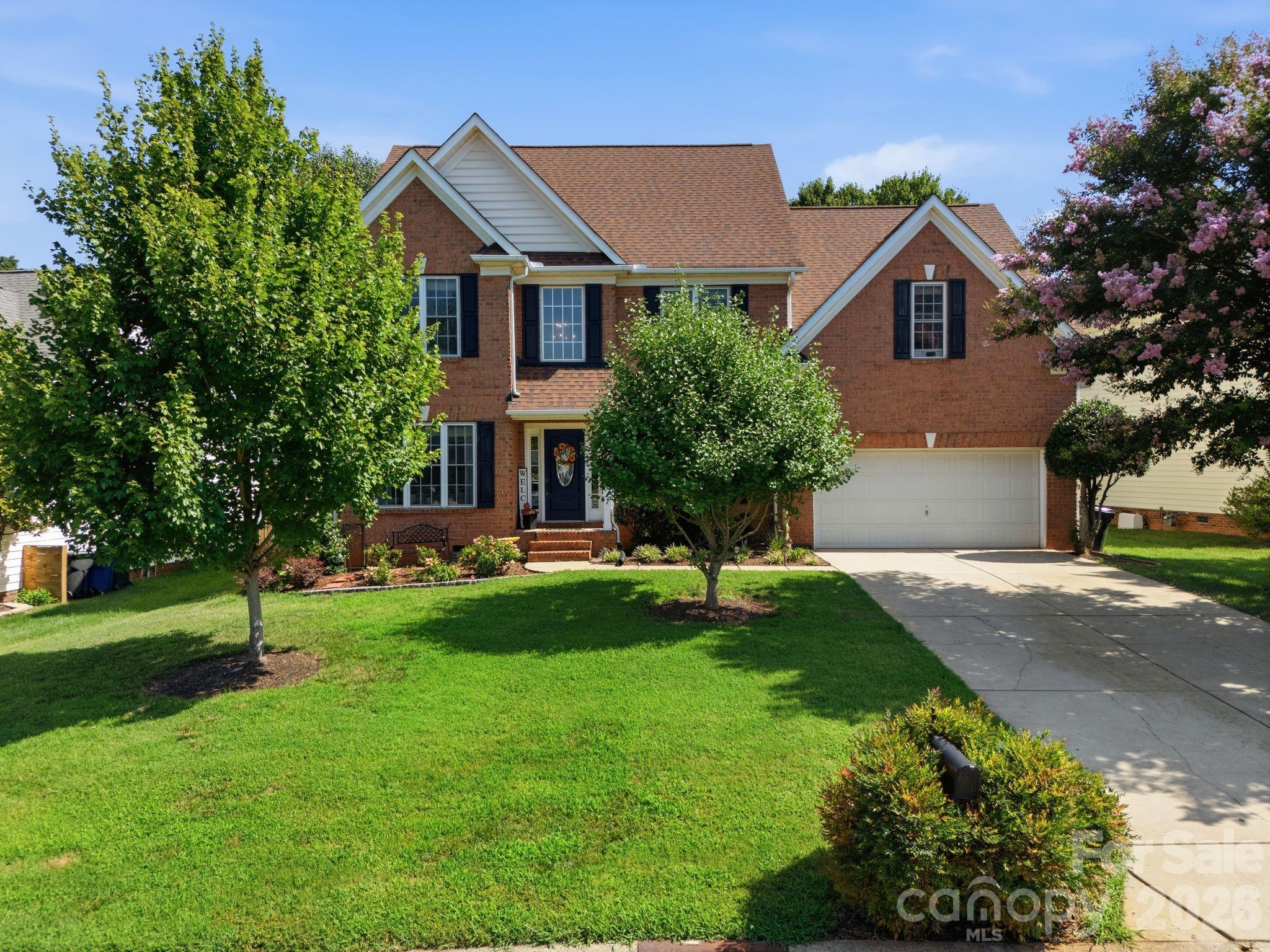 16914 Hampton Trace Road Property Photo 1