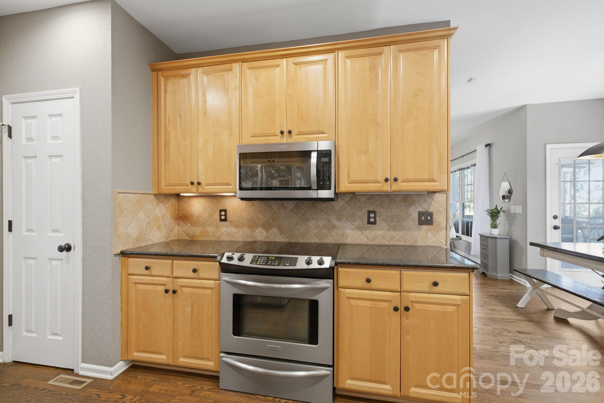 16914 Hampton Trace Road Property Photo 19