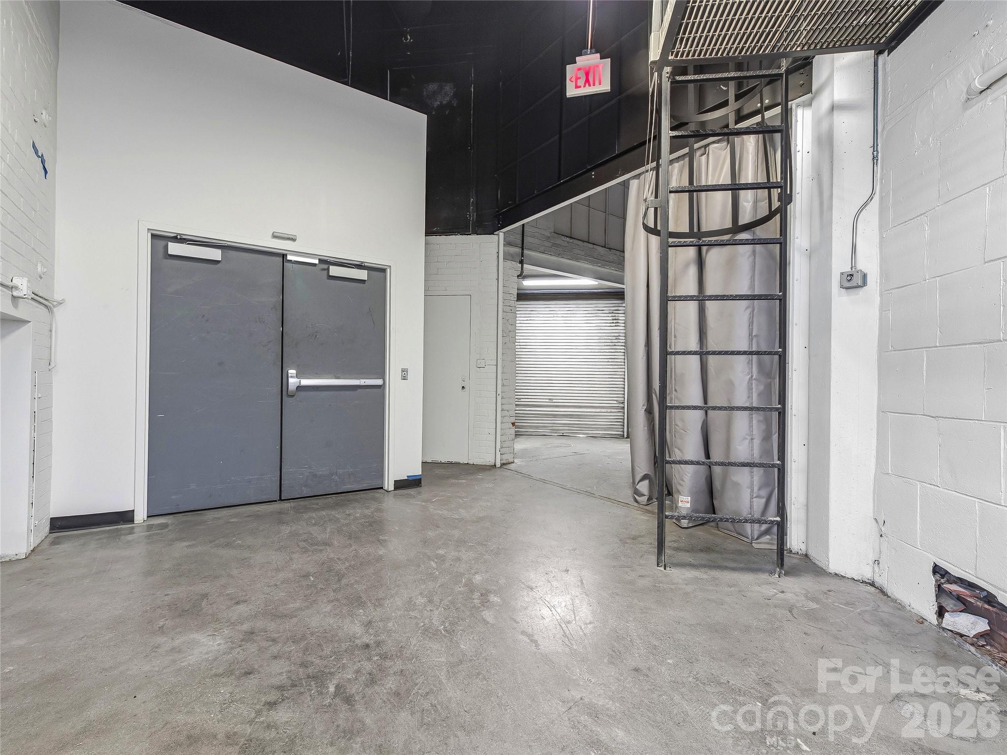 14 Ohenry Avenue 110 Property Photo 11