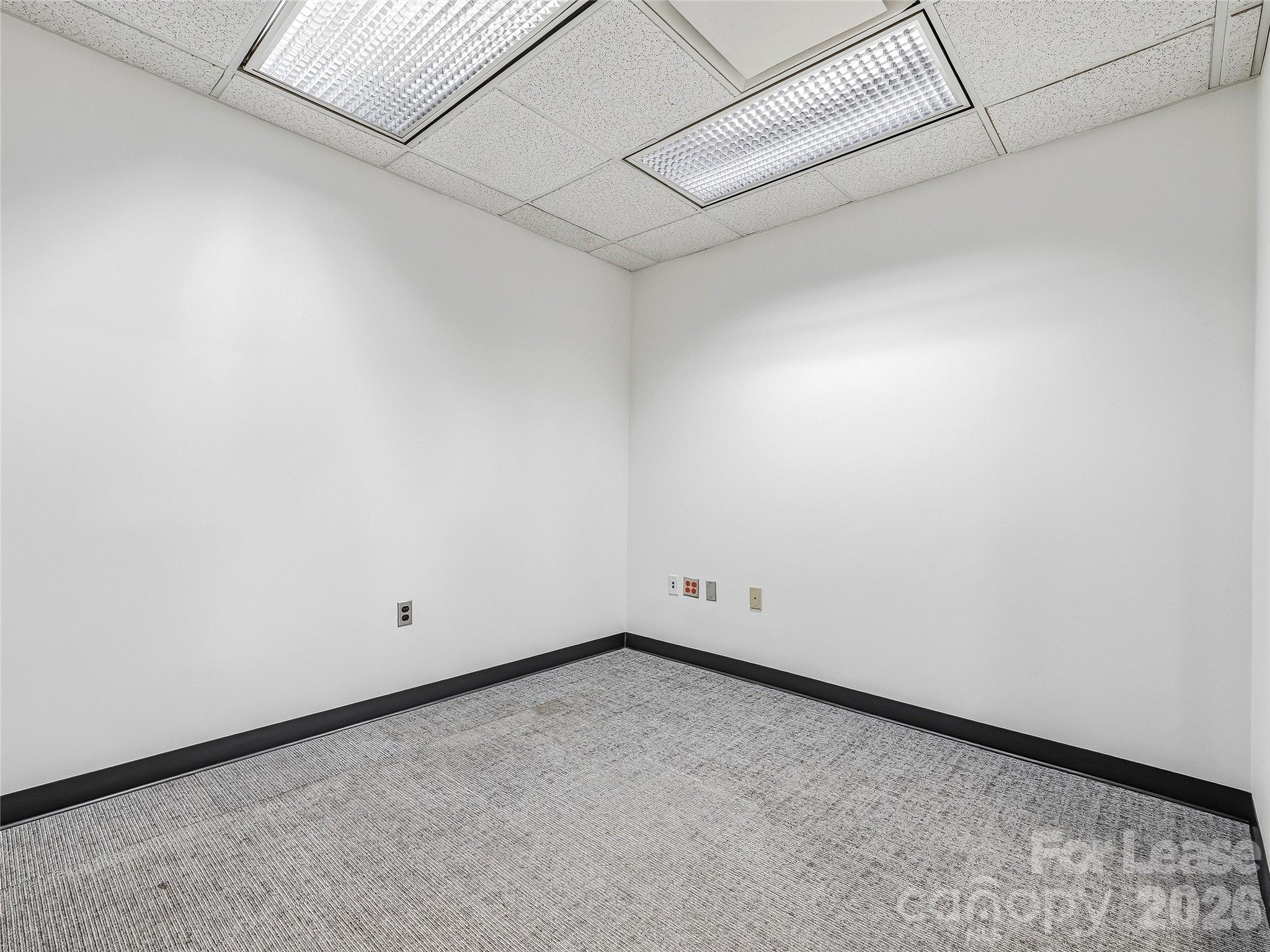 14 Ohenry Avenue 110 Property Photo 19