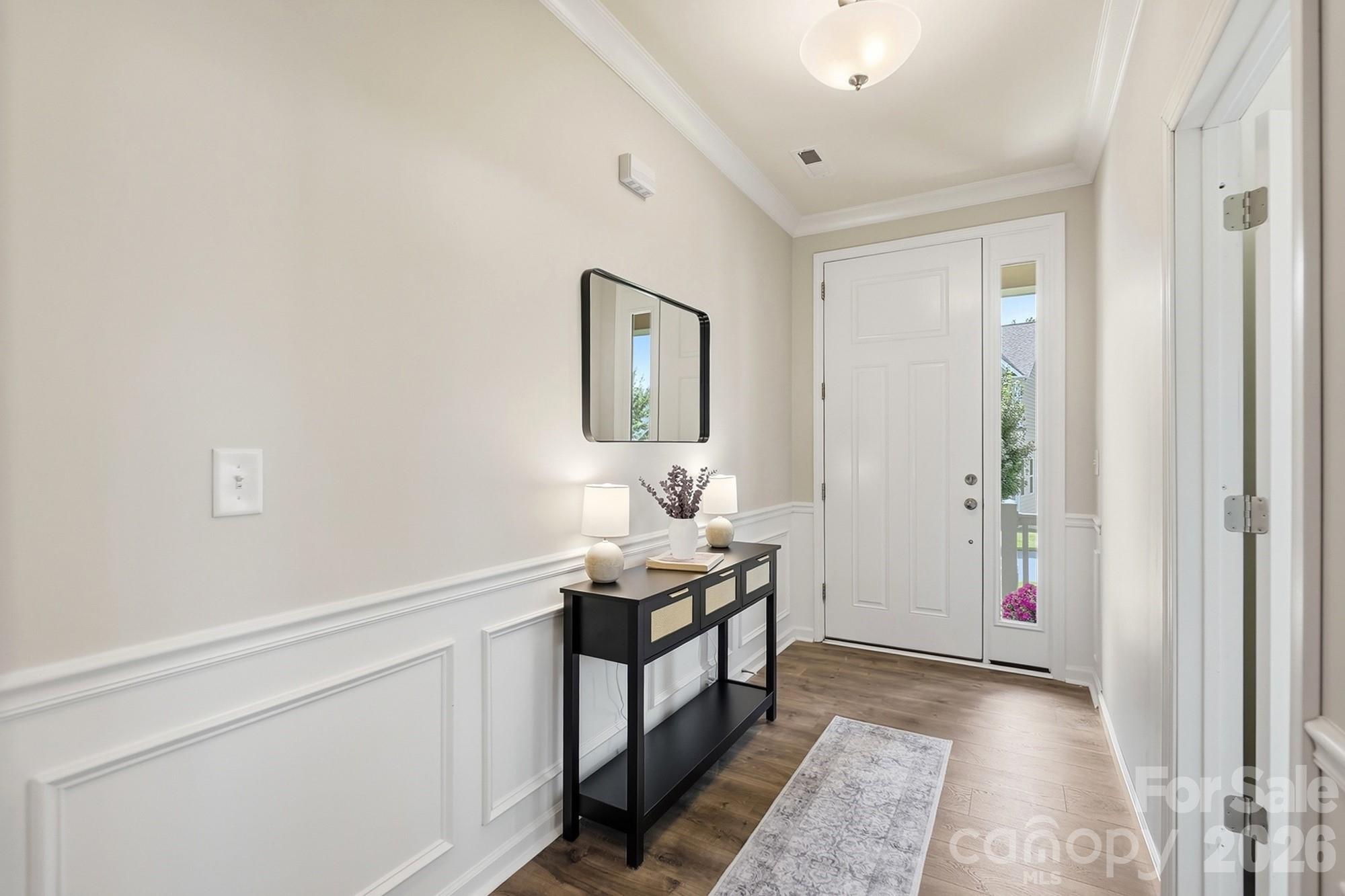 1100 Morning View Drive Property Photo 6