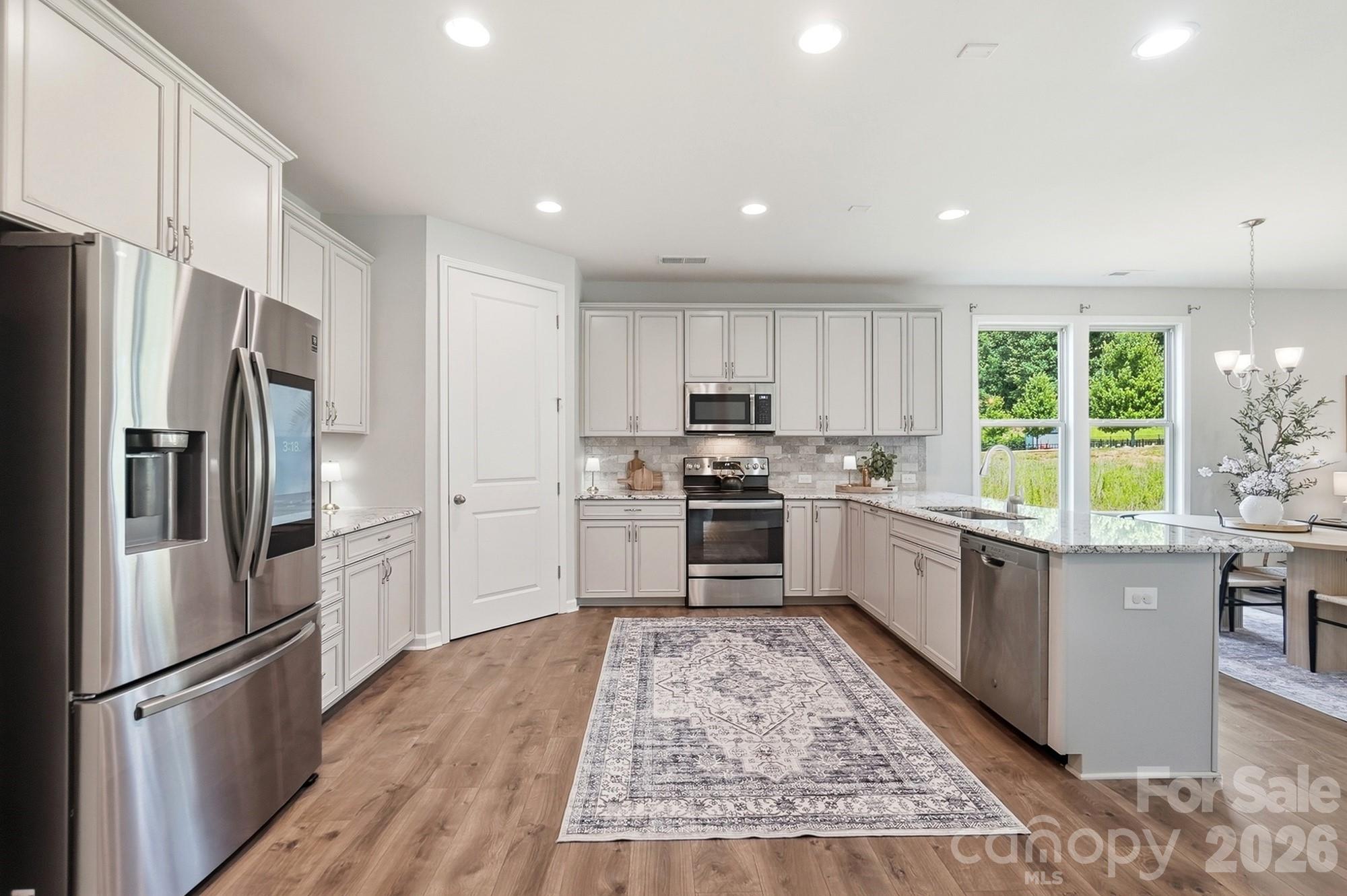 1100 Morning View Drive Property Photo 8