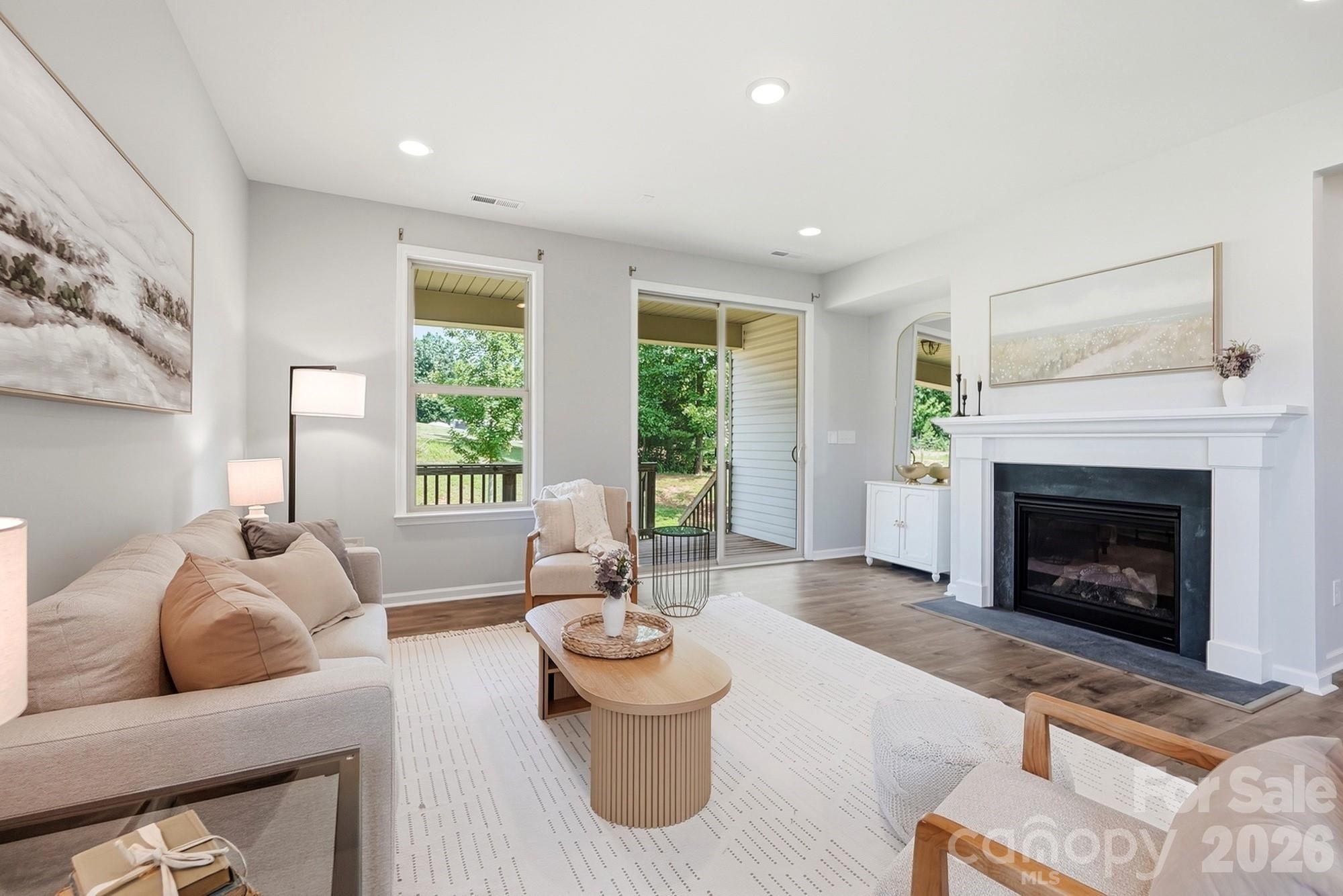 1100 Morning View Drive Property Photo 15