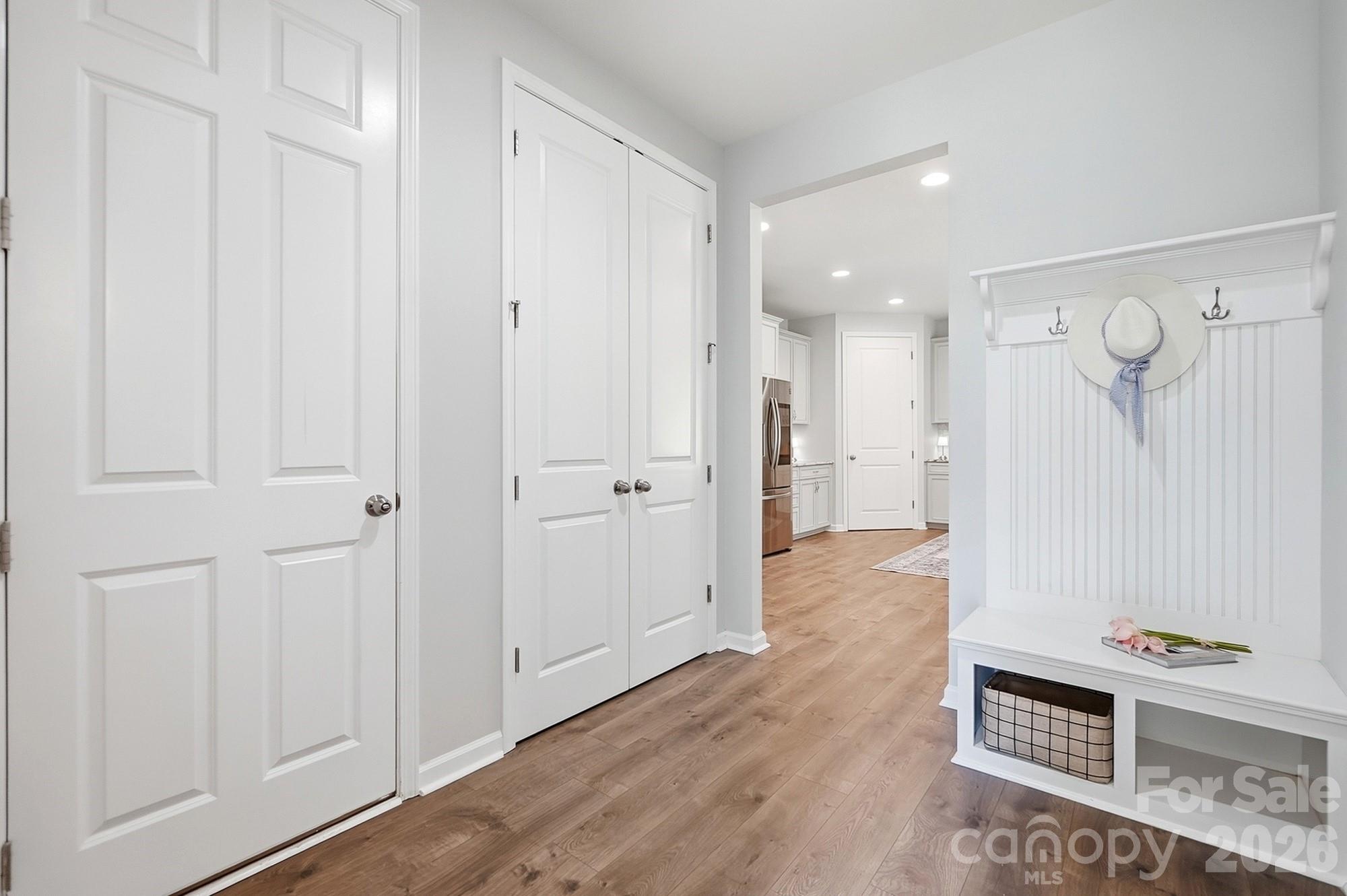 1100 Morning View Drive Property Photo 33