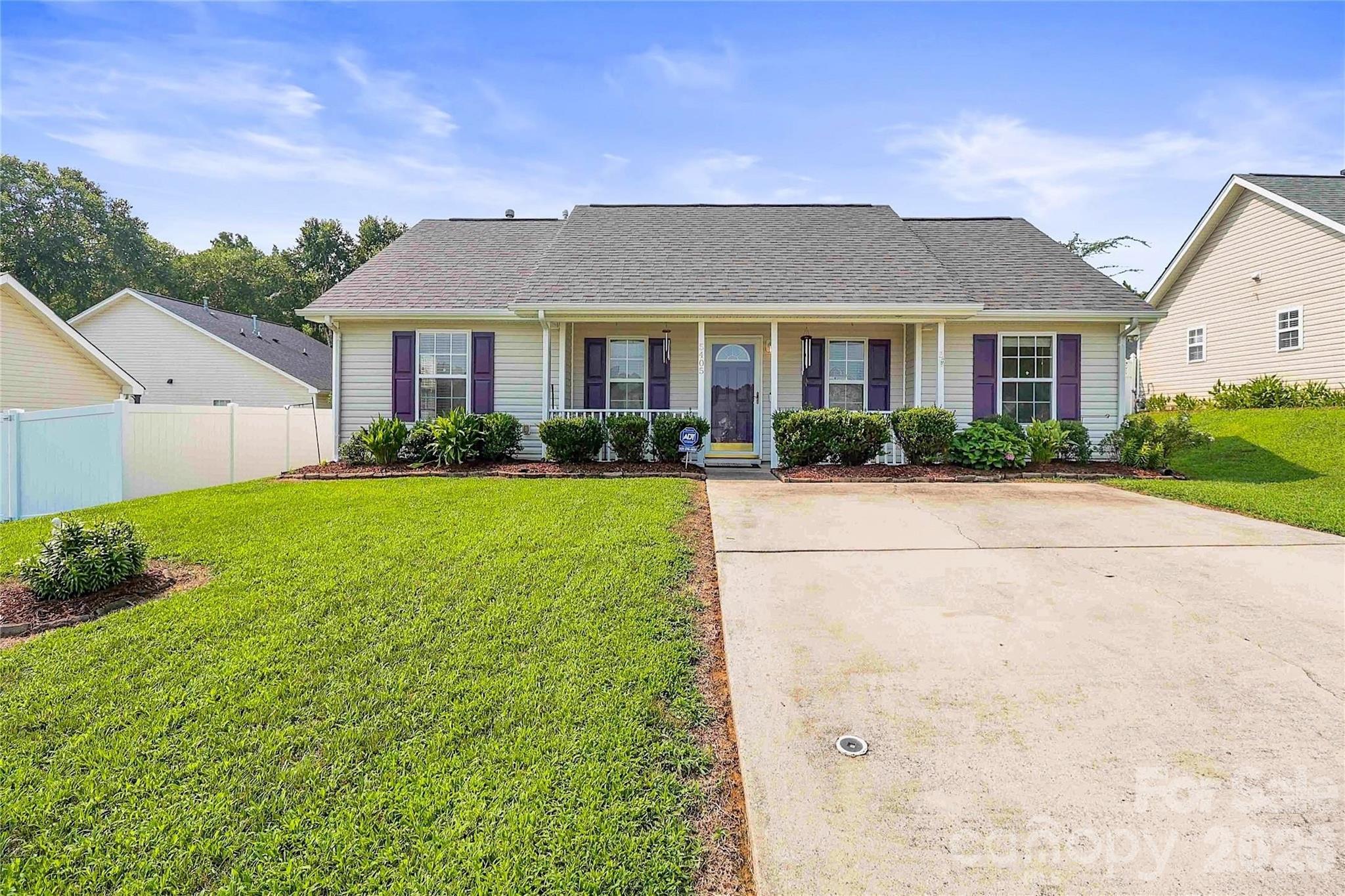 5405 Katherine Court Property Photo 1