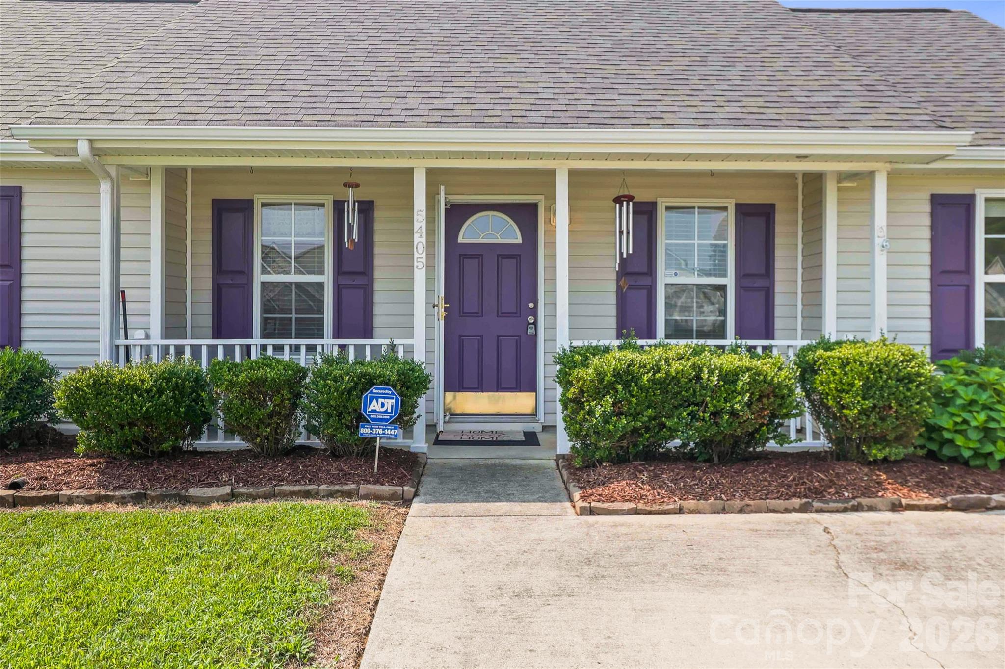 5405 Katherine Court Property Photo 5
