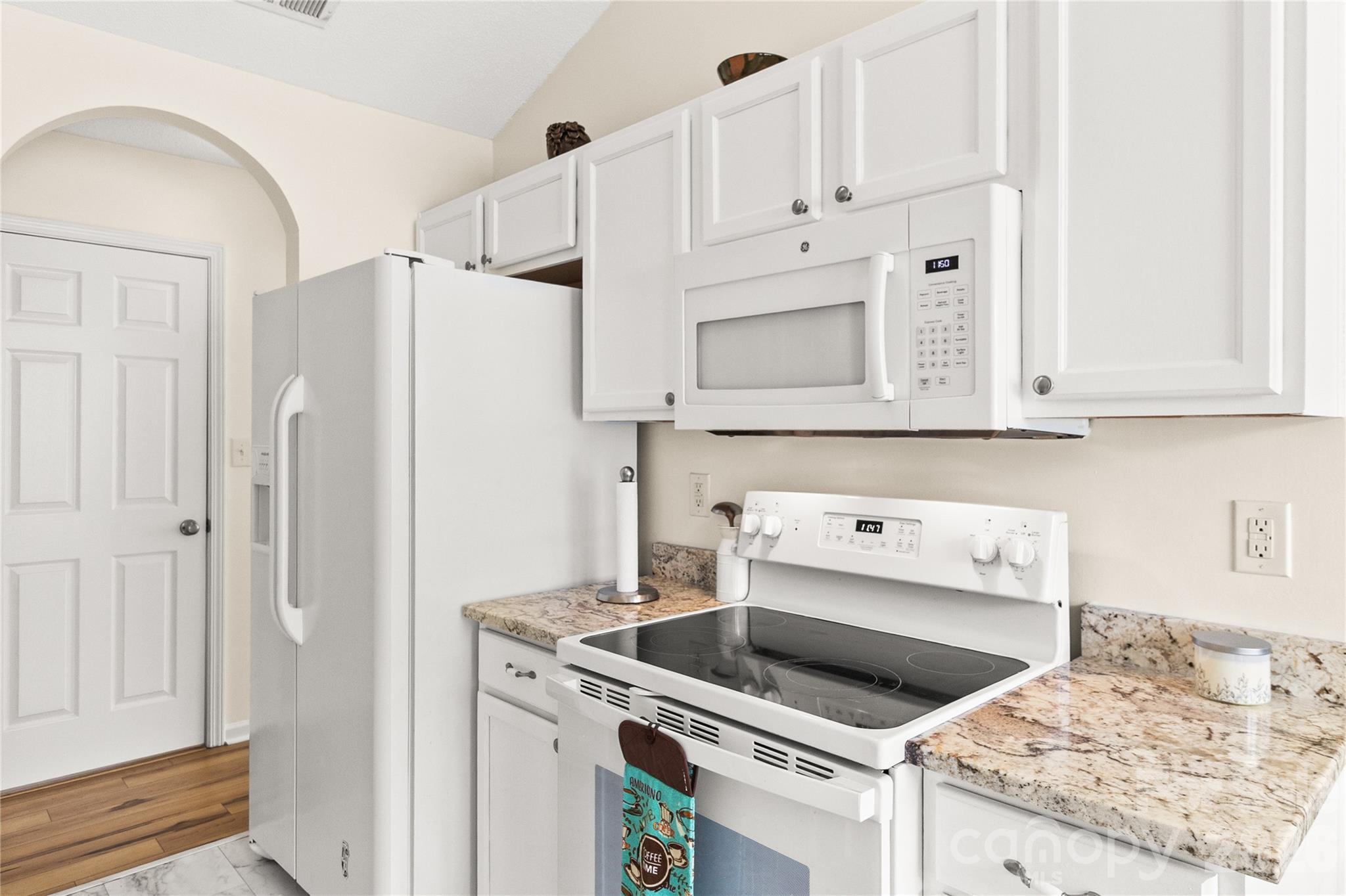 5405 Katherine Court Property Photo 16