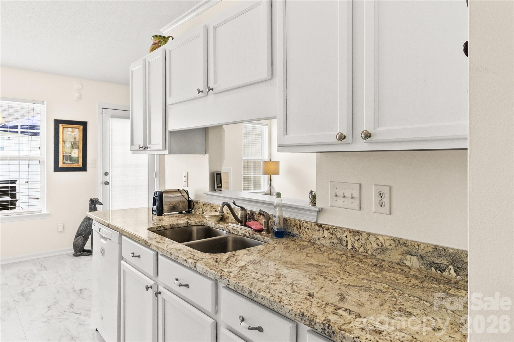 5405 Katherine Court Property Photo 18