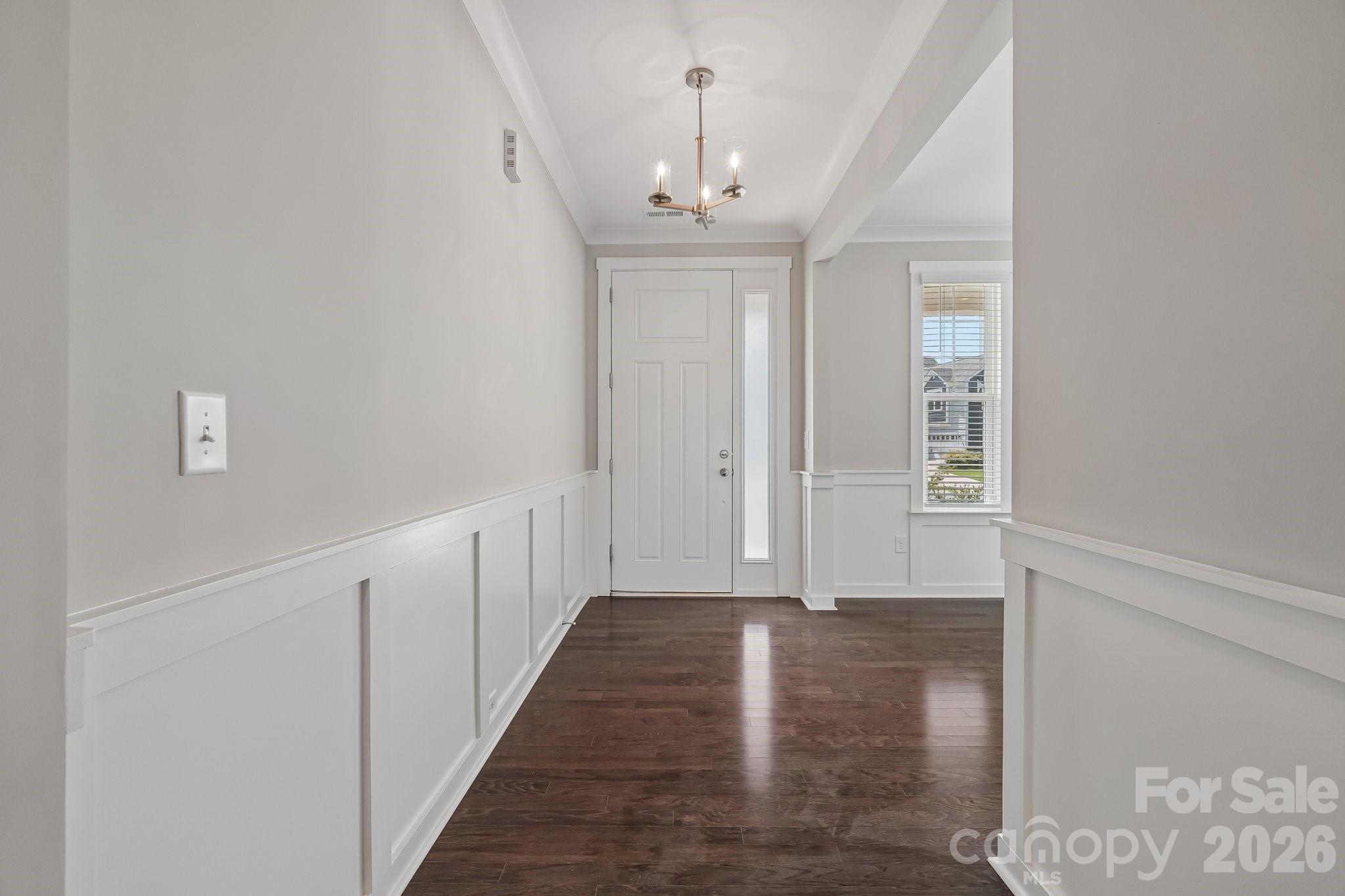 977 Bellegray Lane Property Photo 2