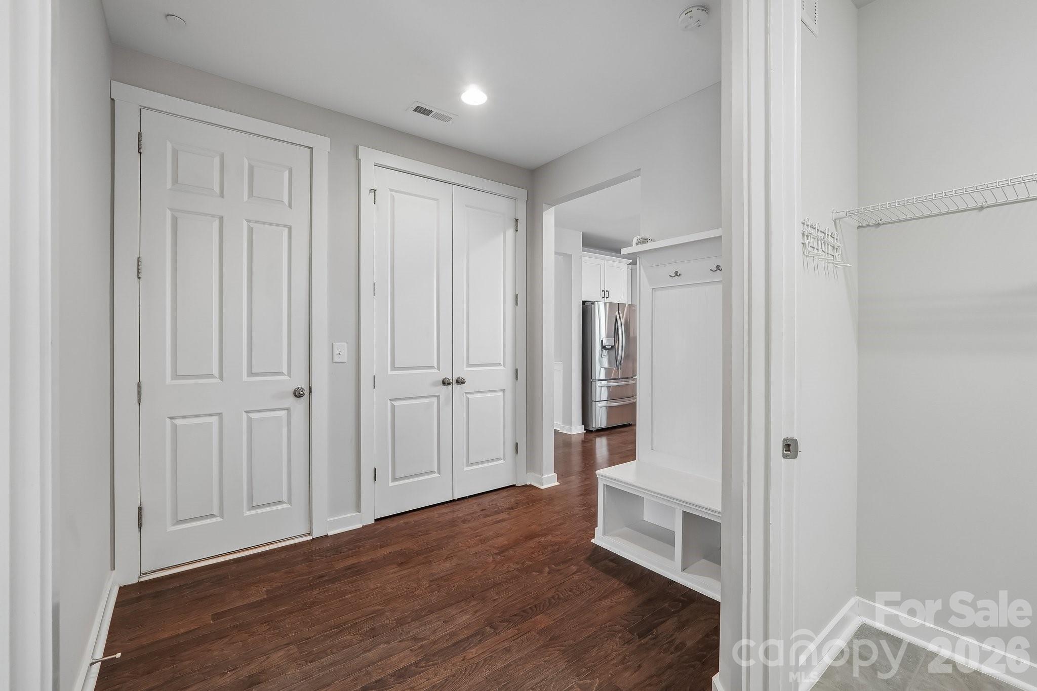 977 Bellegray Lane Property Photo 22